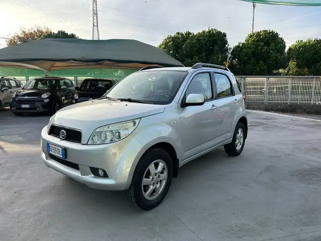 Daihatsu Terios Terios 1.5cc 105cv SXA "OK A NEOPATENTATI"