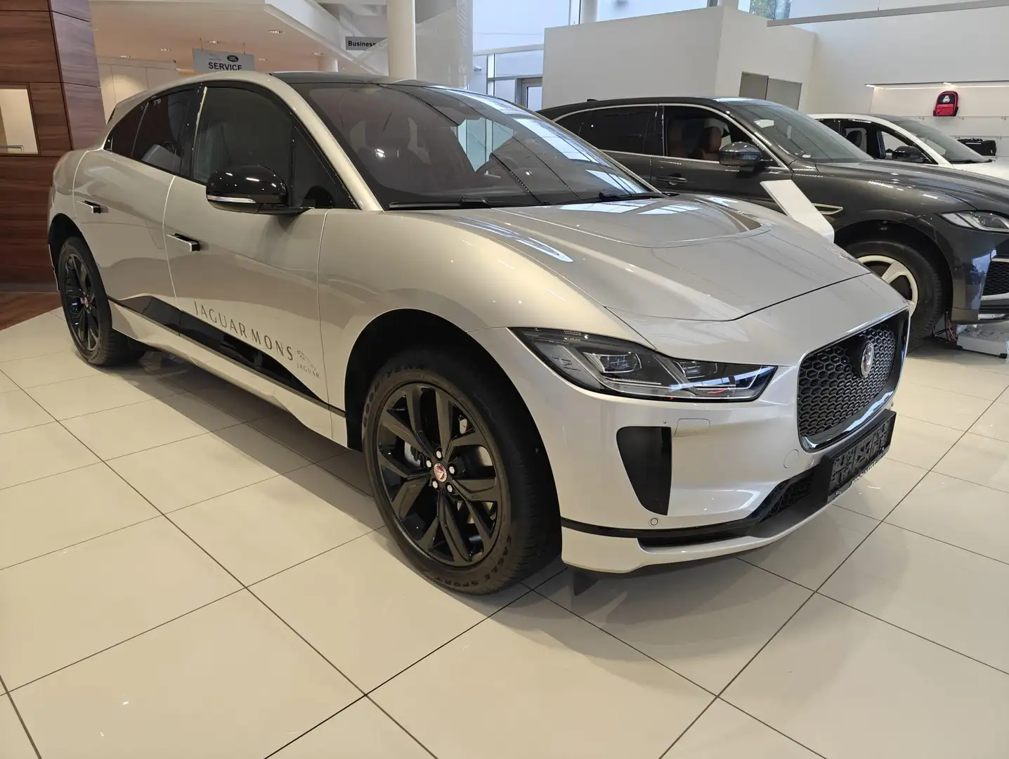 Jaguar I-Pace Edition Gri - 1