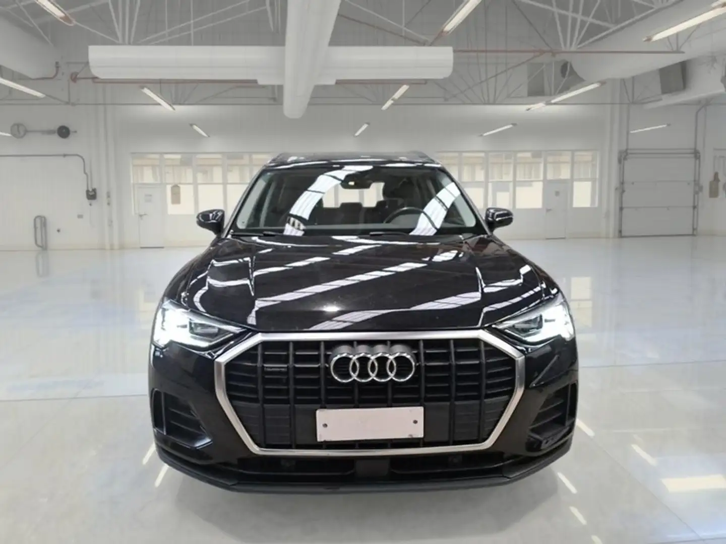 Audi Q3 40 TDI quattro S tronic Business - 2