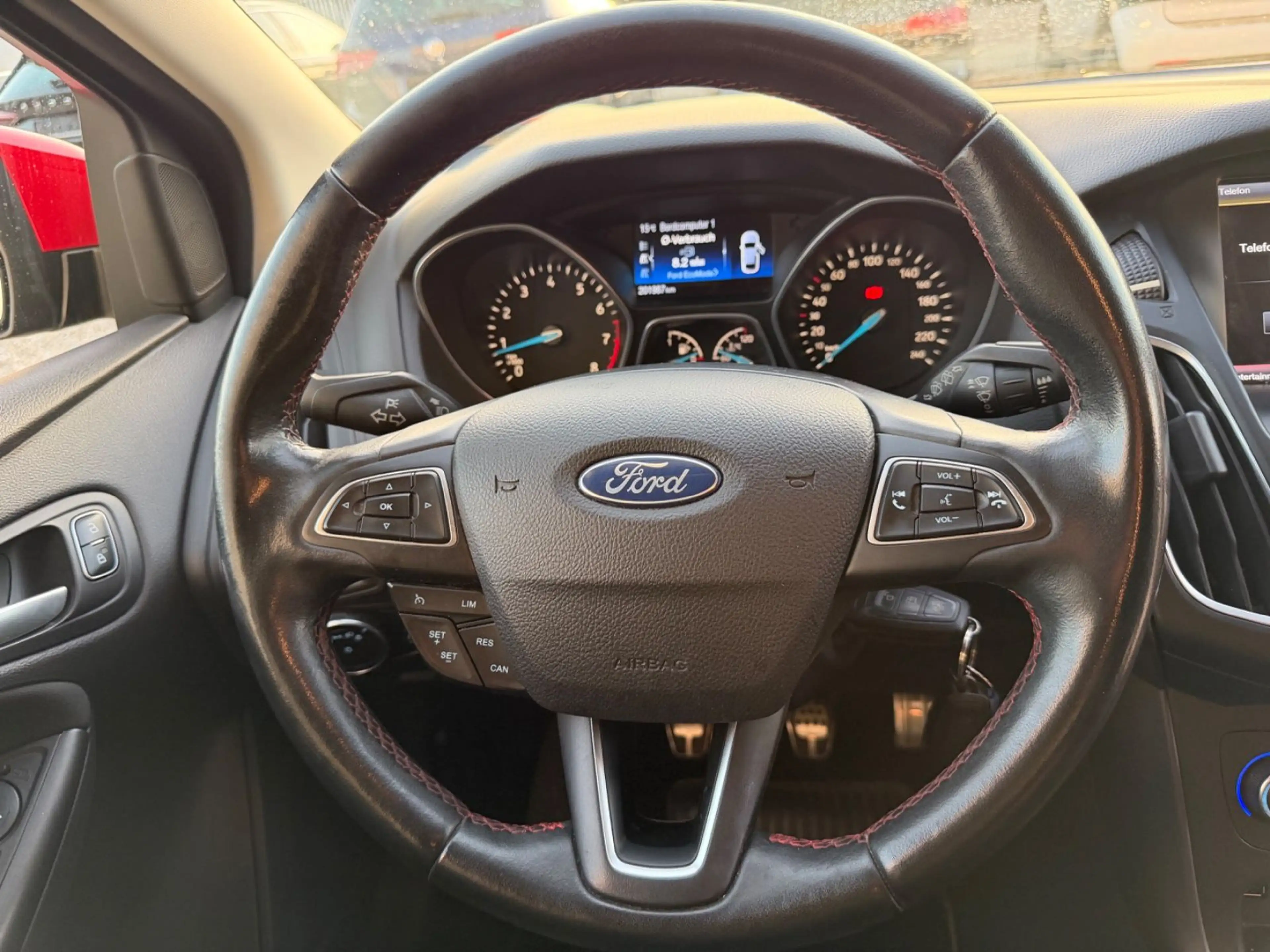 Ford Focus Lim. ST-Line Sport 1.5 Navi Xenon Keyless — photo 9