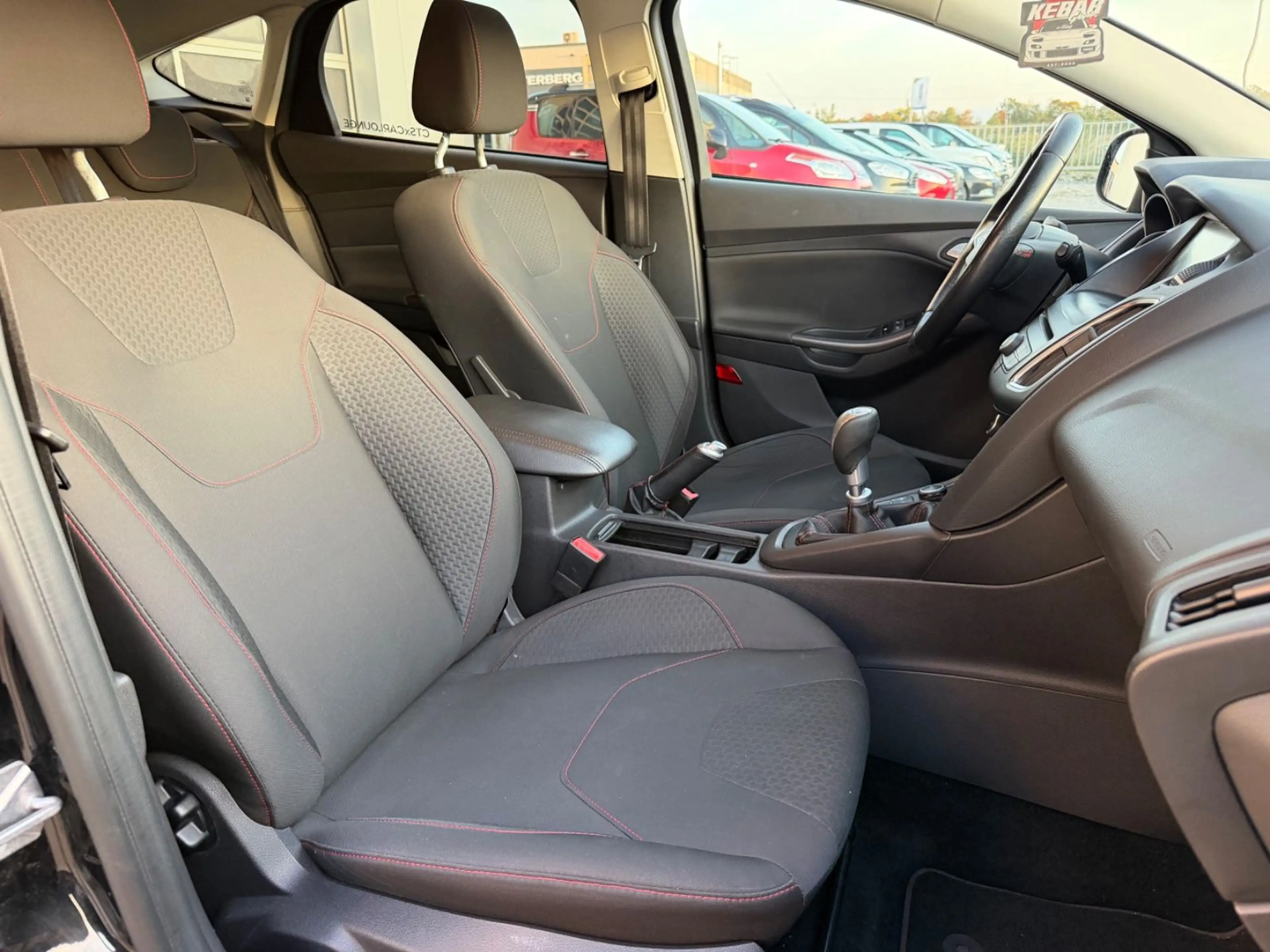 Ford Focus Lim. ST-Line Sport 1.5 Navi Xenon Keyless — photo 12