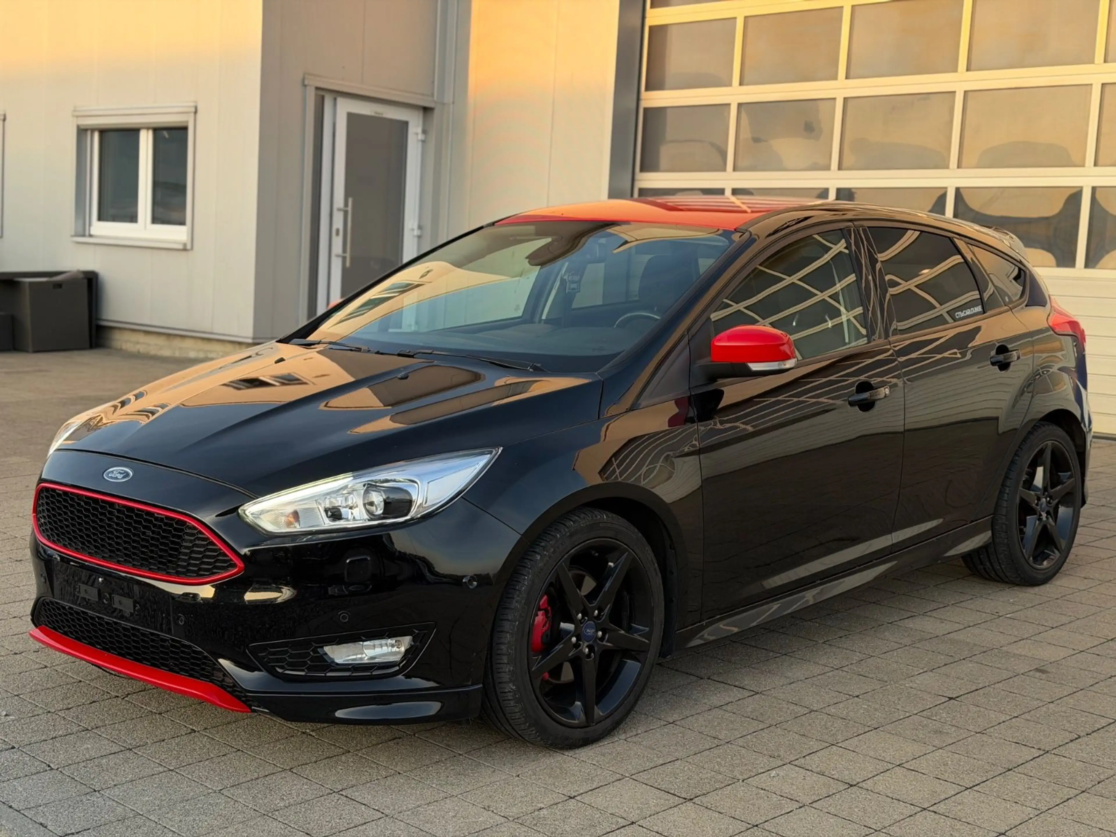Ford Focus Lim. ST-Line Sport 1.5 Navi Xenon Keyless