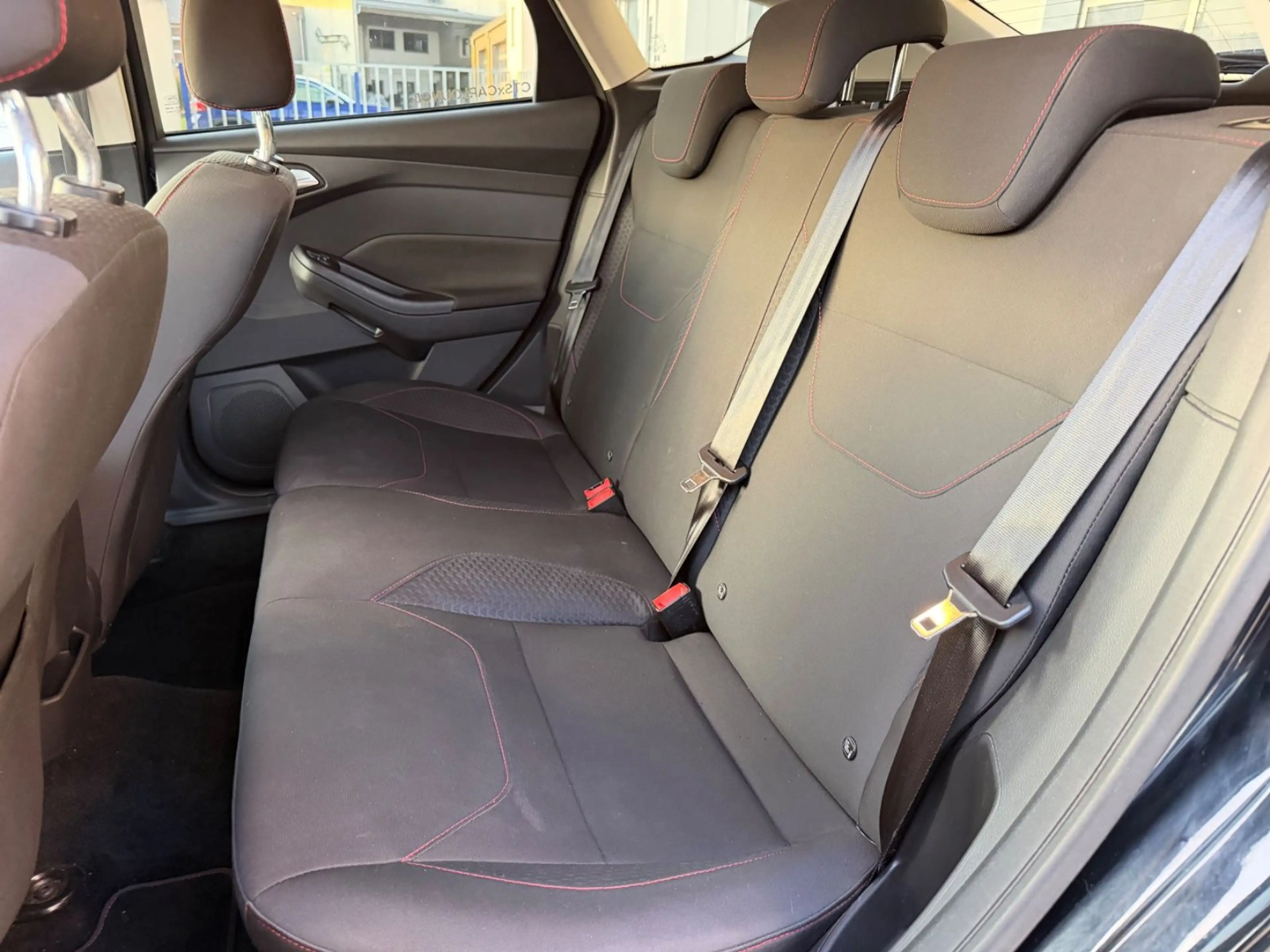 Ford Focus Lim. ST-Line Sport 1.5 Navi Xenon Keyless — photo 13