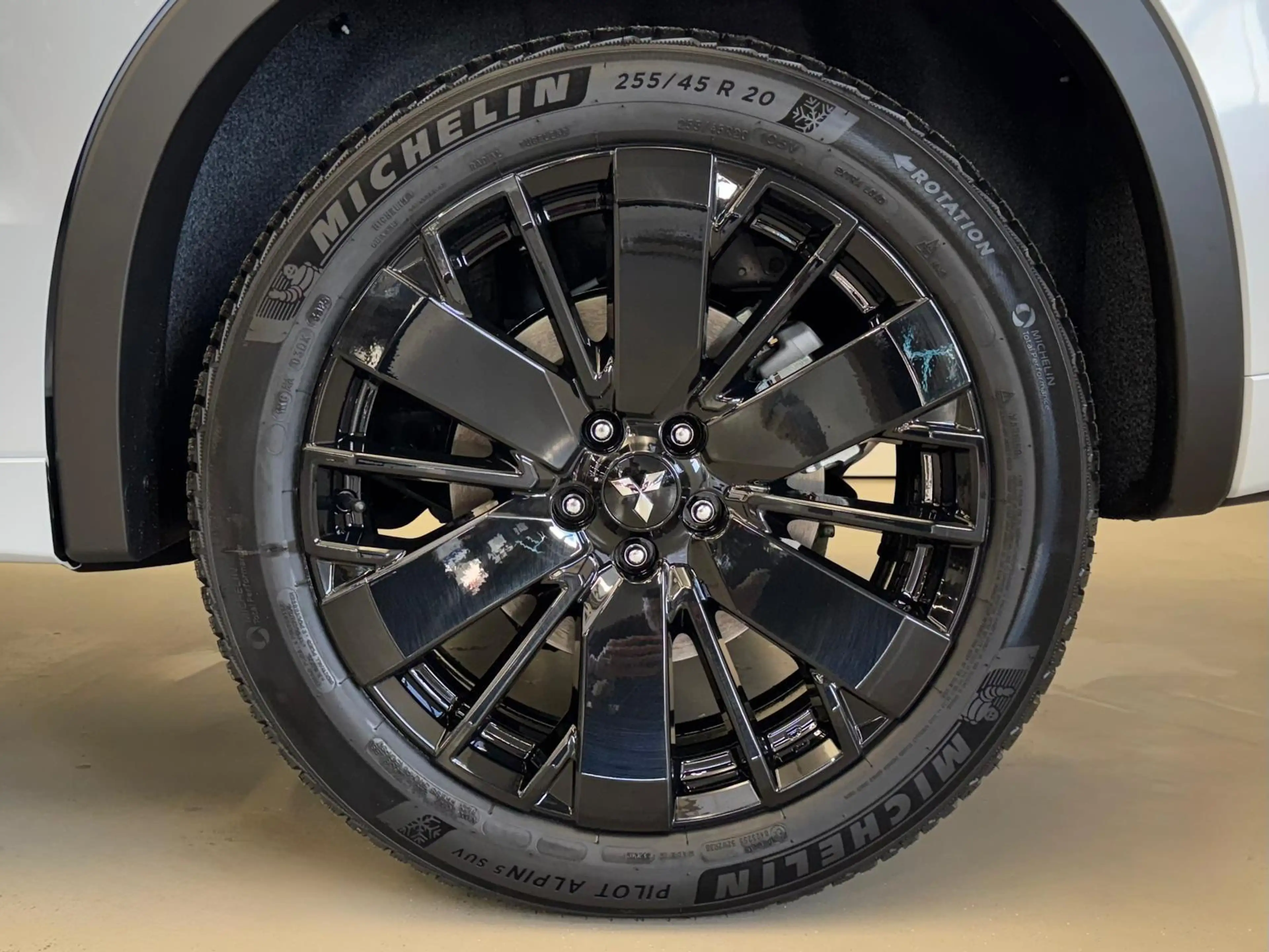 Mitsubishi Outlander 2.4 PHEV Instyle+ Black Edition | Actieprijs | Uni — photo 9