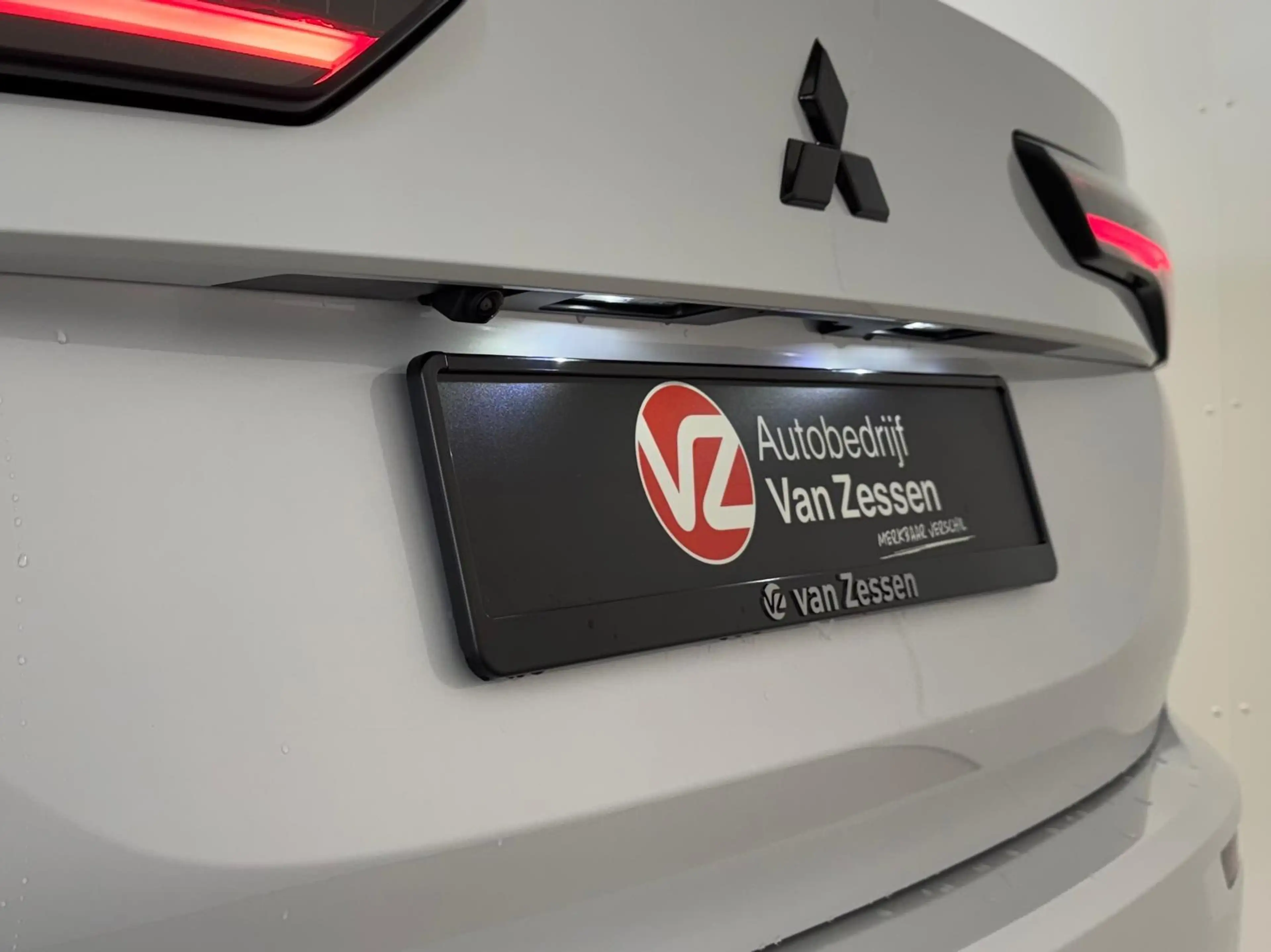 Mitsubishi Outlander 2.4 PHEV Instyle+ Black Edition | Actieprijs | Uni — photo 5