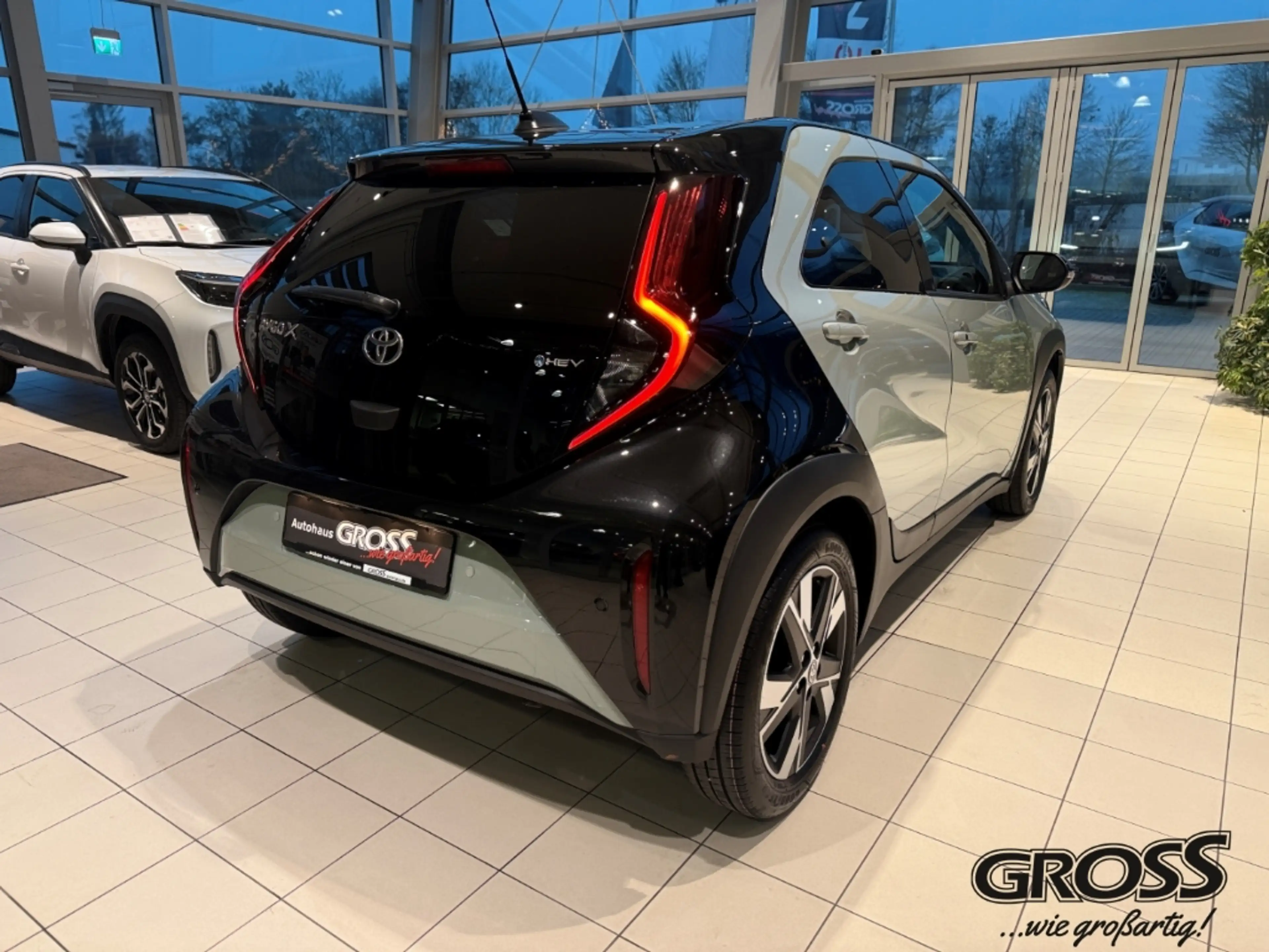 Toyota Aygo X HYBRID // NEUES MODELL // LED Navi Digitales Cockp — photo 8
