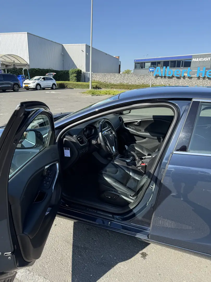 Volvo V40 T3 Momentum - 2