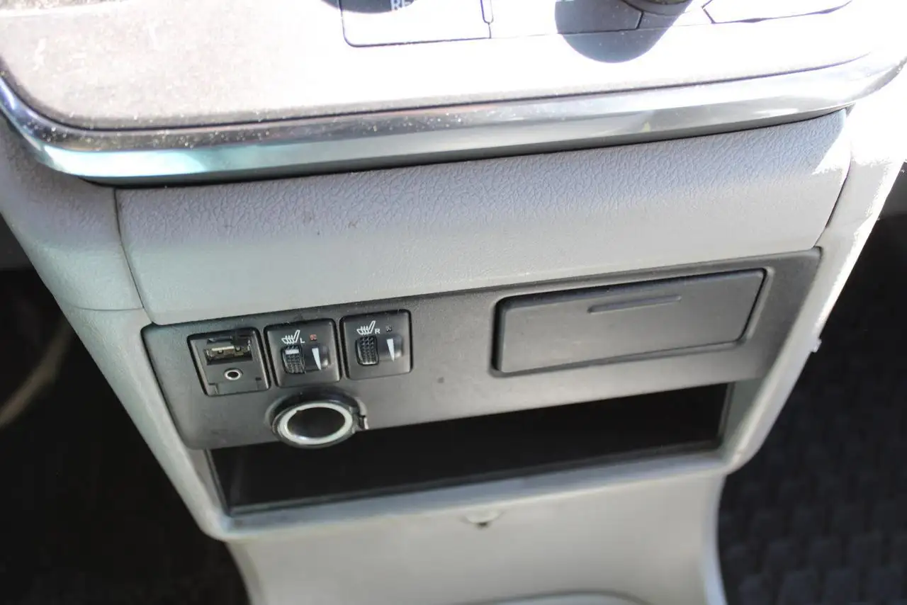 Toyota Sienna снимка Toyota Sienna
