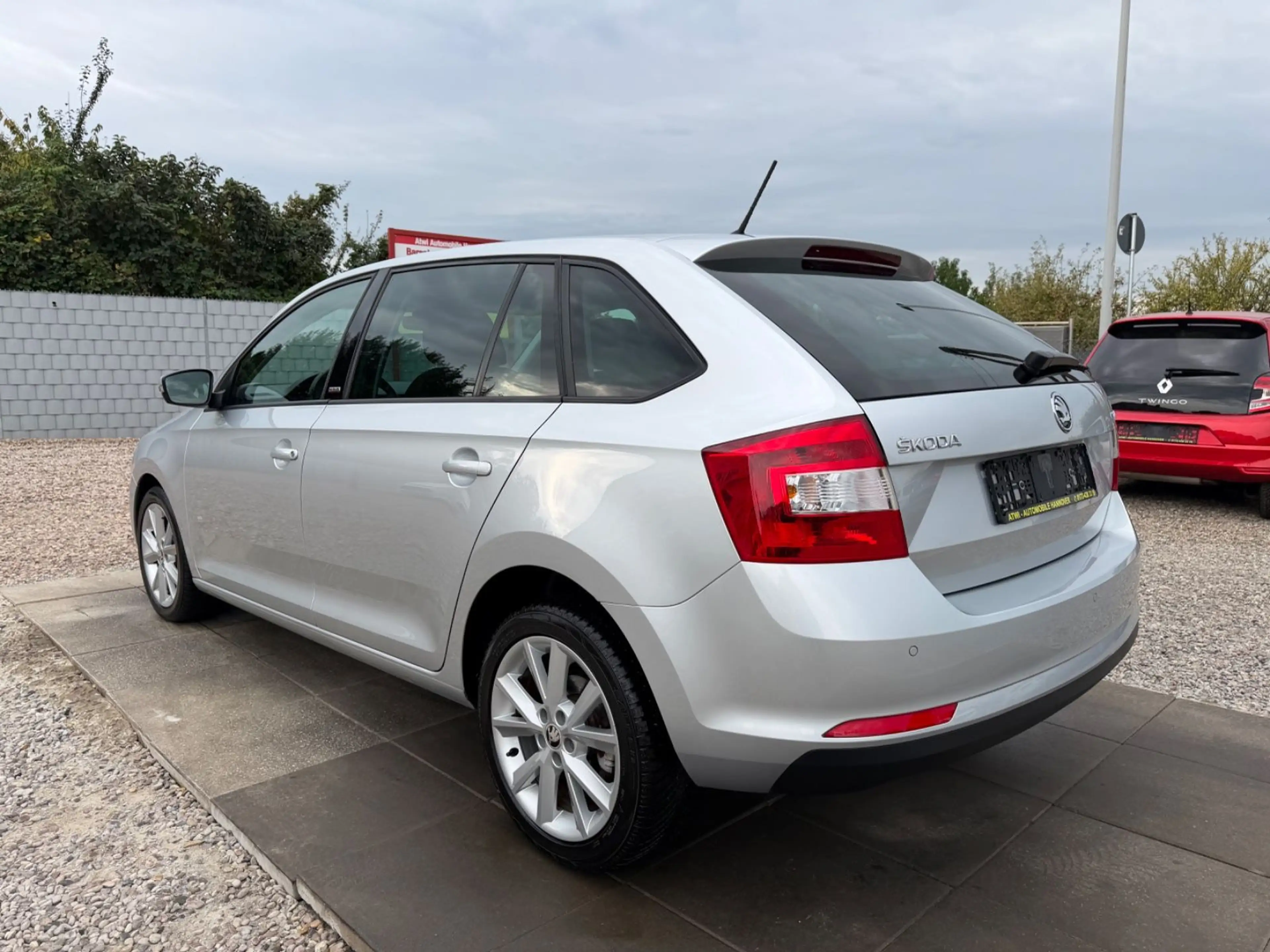 Skoda Rapid/Spaceback 1,4 Spaceback Joy Sportsitze Sport Lenkrad — photo 4