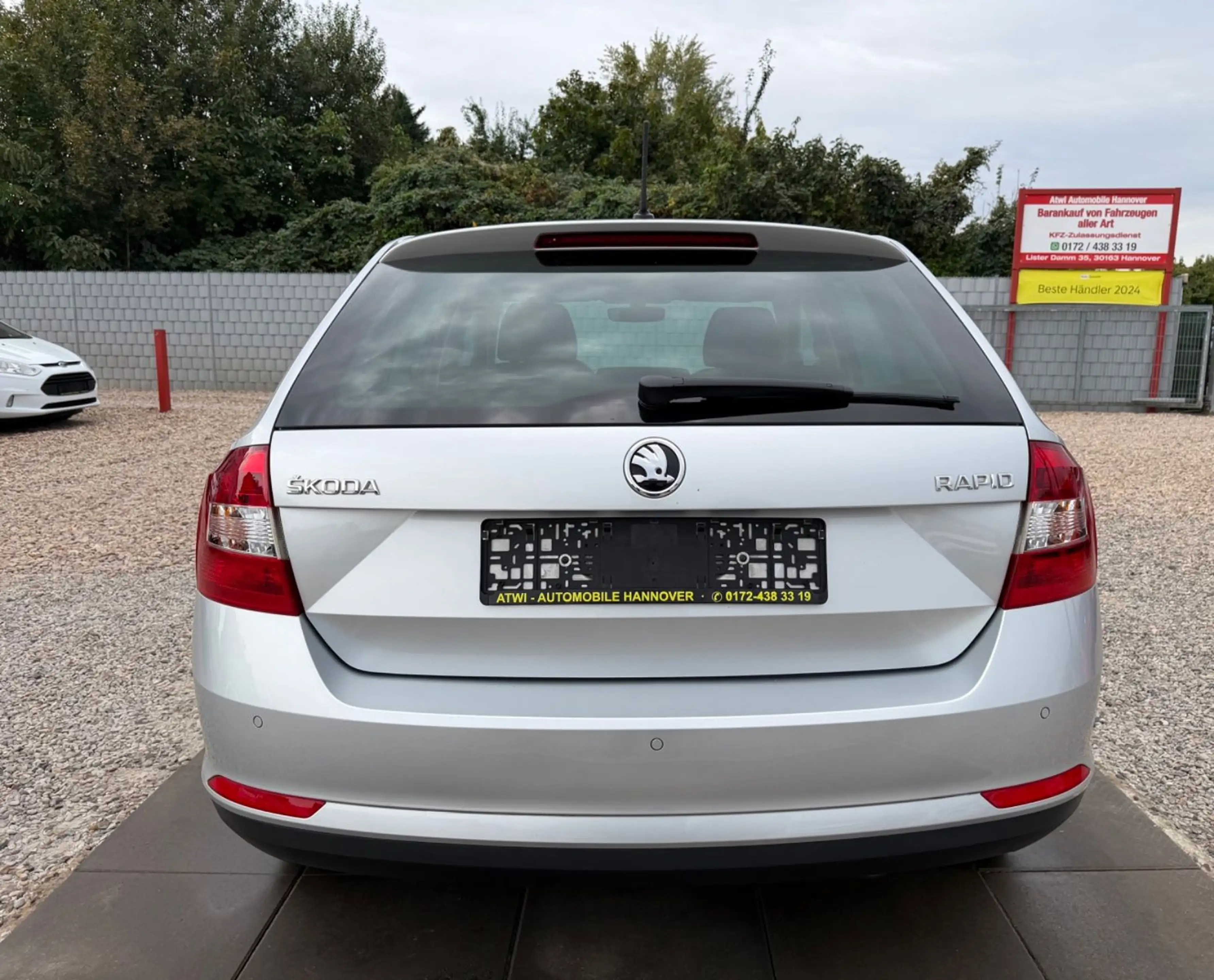 Skoda Rapid/Spaceback 1,4 Spaceback Joy Sportsitze Sport Lenkrad — photo 5