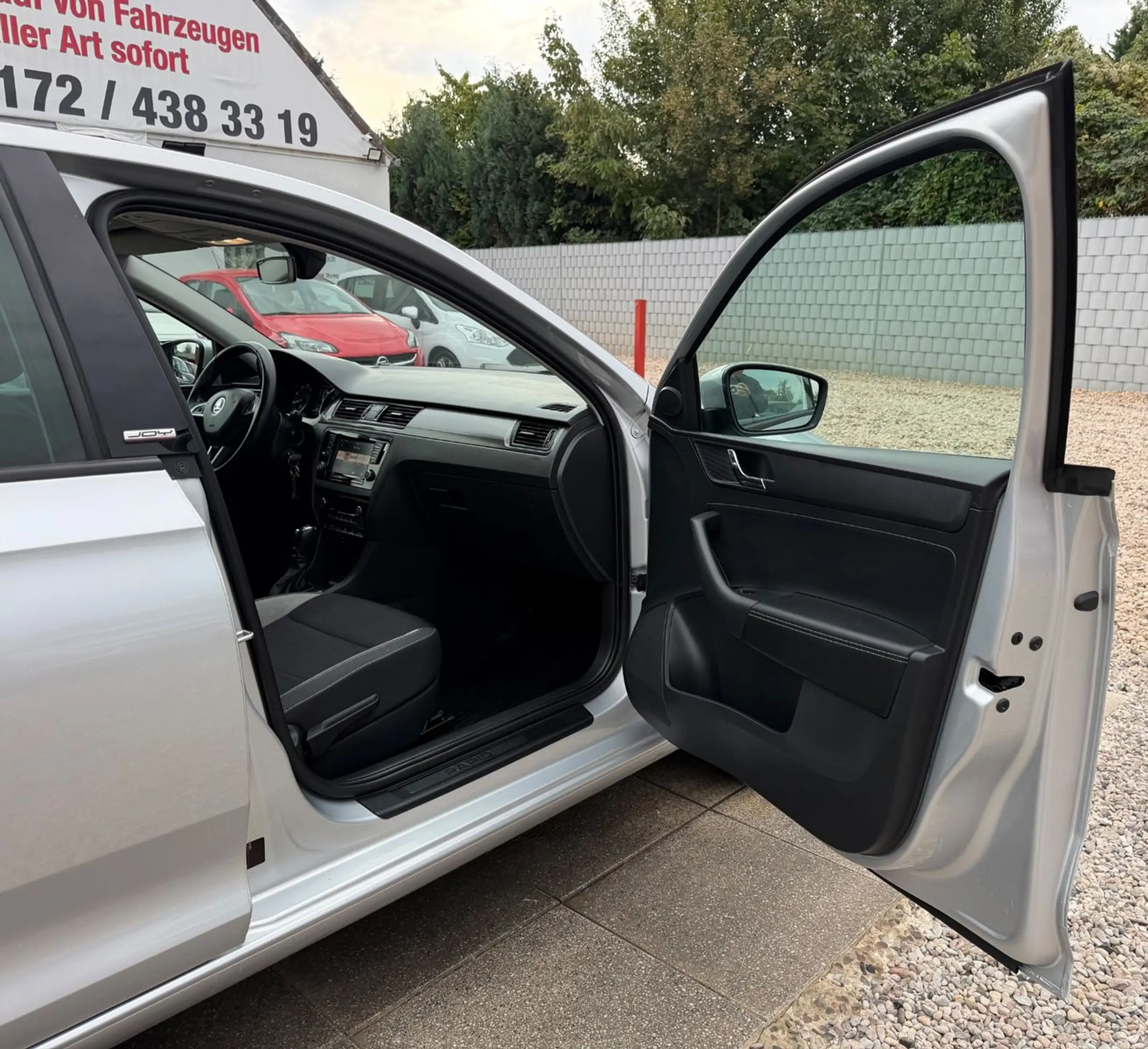 Skoda Rapid/Spaceback 1,4 Spaceback Joy Sportsitze Sport Lenkrad — photo 11
