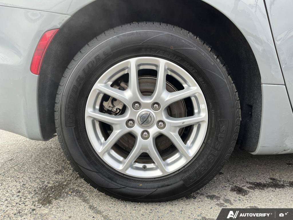 used 2023 Chrysler Pacifica car, priced at $33,999