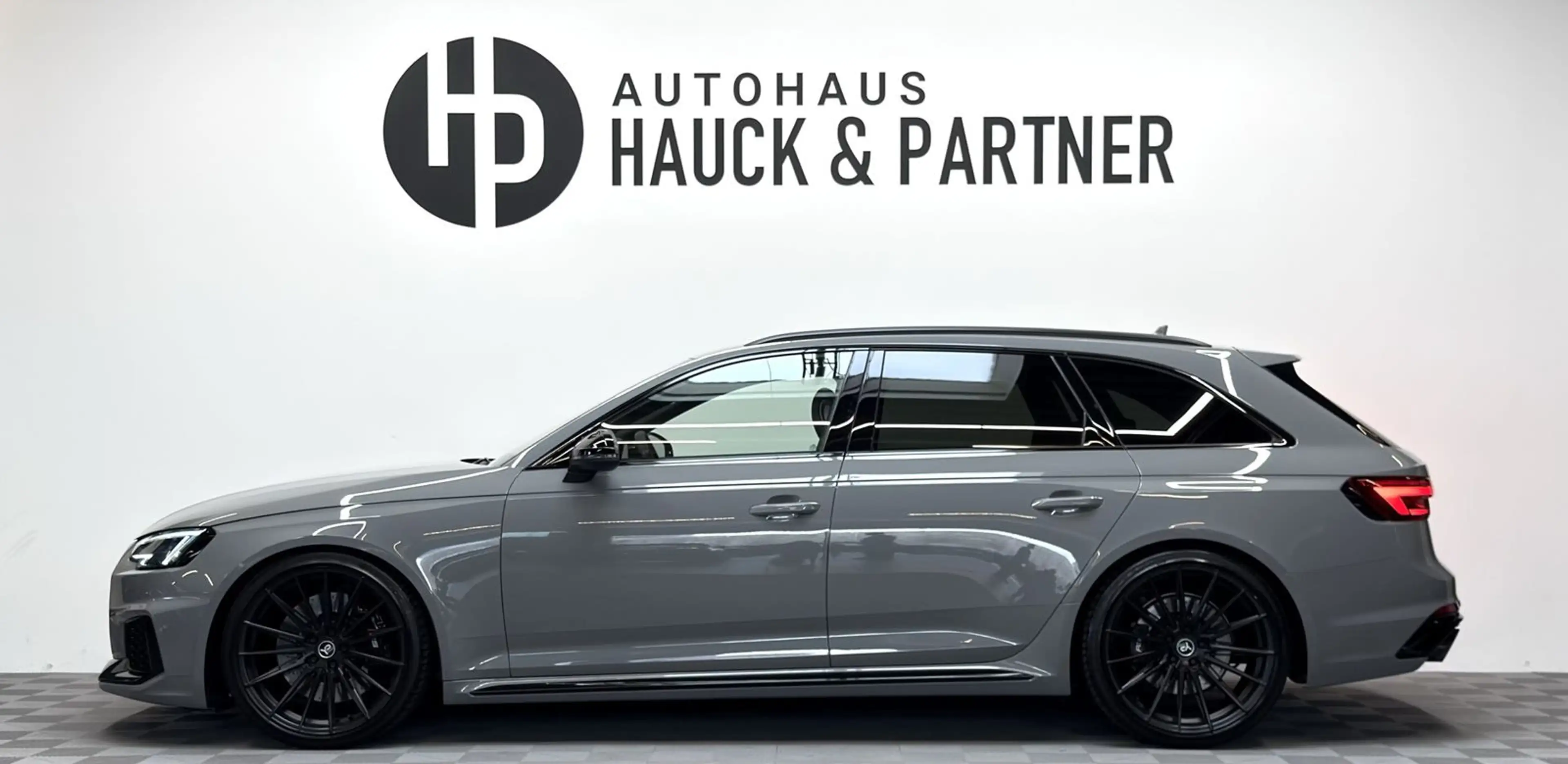 Audi RS4 Avant *Dynamikpaket*B&O*RS-Aga*Yido*Ambiente — photo 3