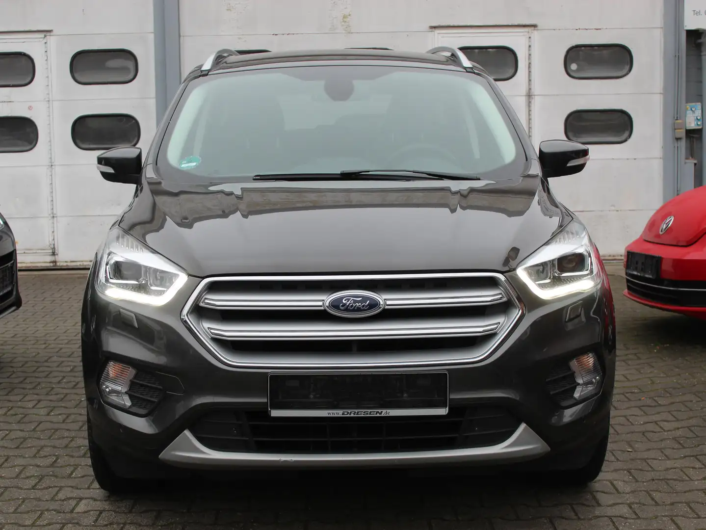 Ford Kuga Titanium Grau - 2