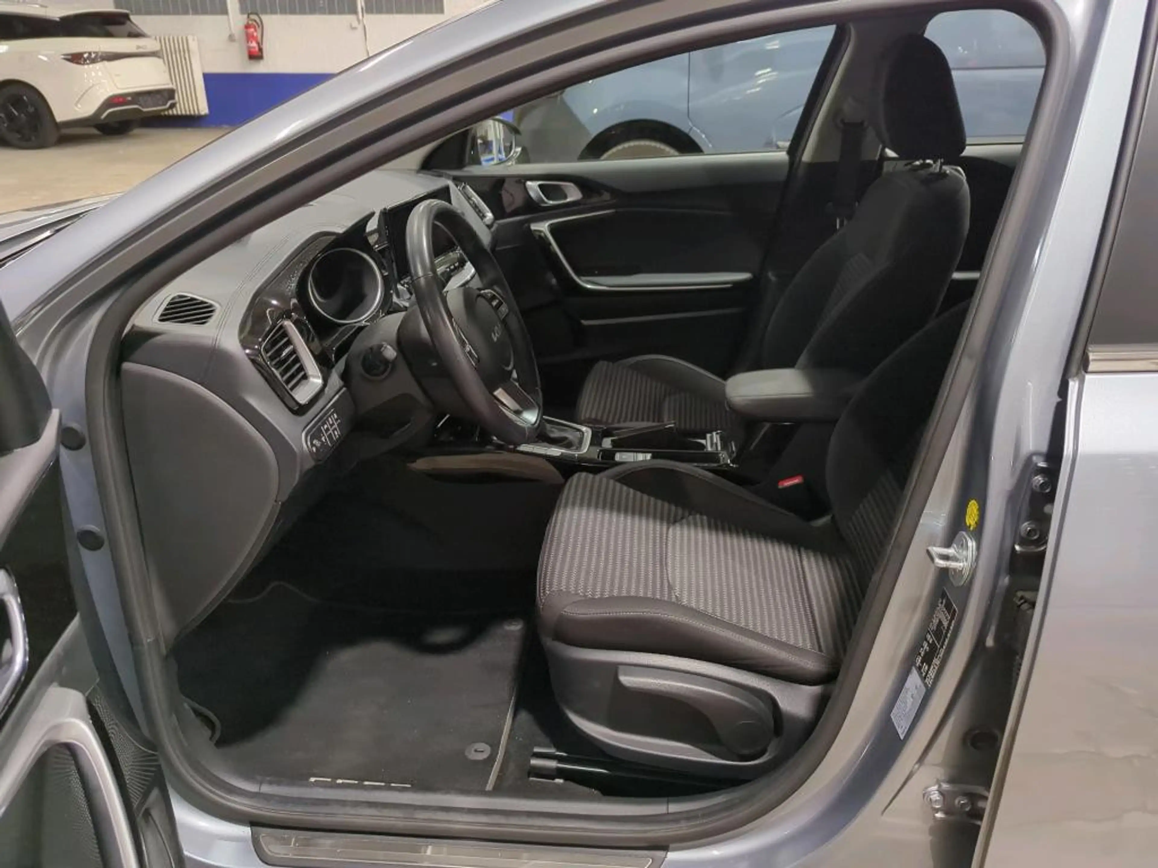 Kia Ceed SW / cee'd SW Sportswagon 1.6 GDI PHEV DynamicLine I Camera I Do — photo 3