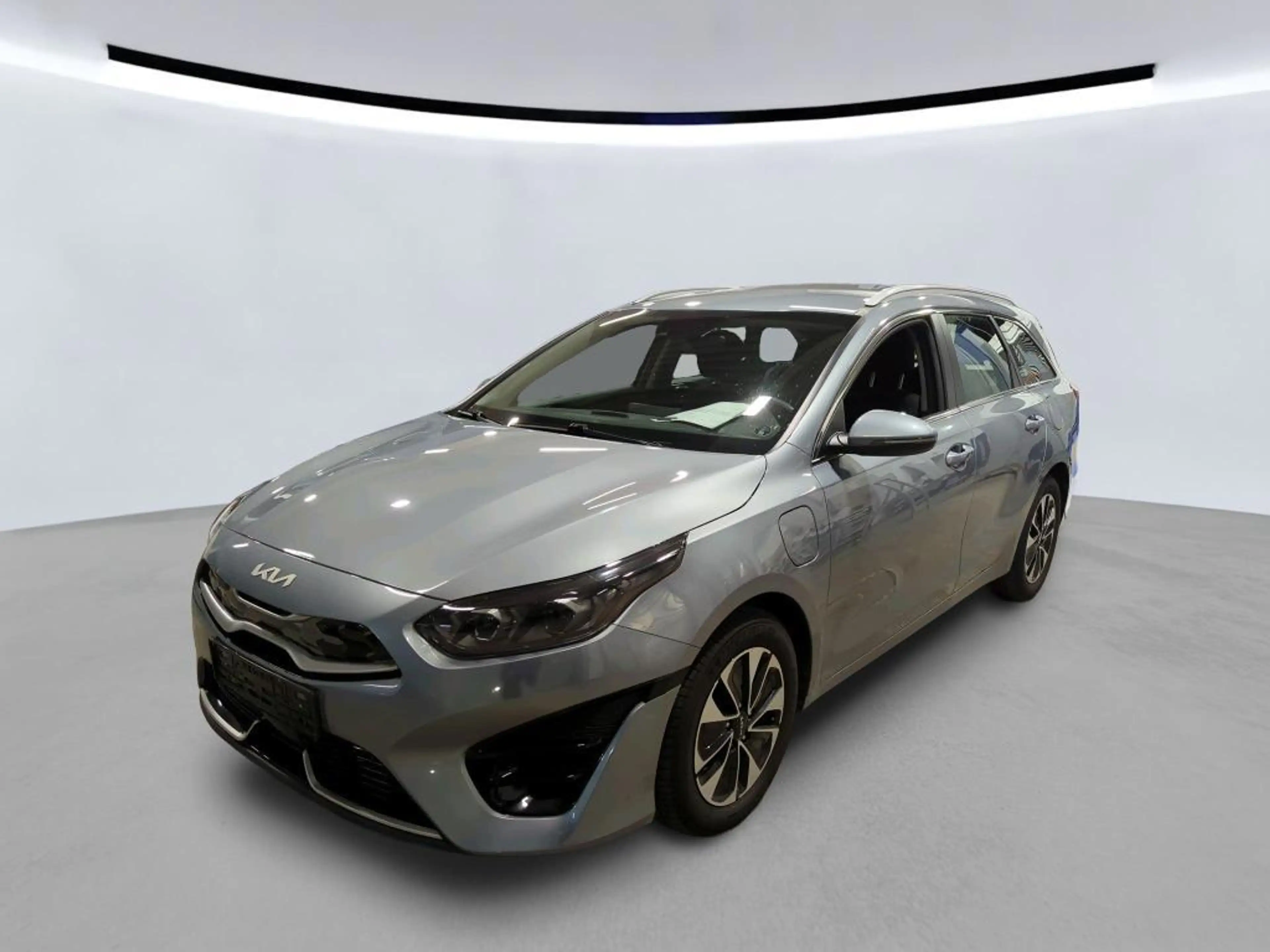 Kia Ceed SW / cee'd SW Sportswagon 1.6 GDI PHEV DynamicLine I Camera I Do — photo 2