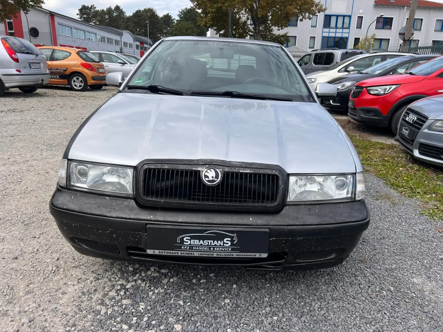 Skoda Octavia 1.6 GLX 55kW Tüv 03/2026 Argent - 2