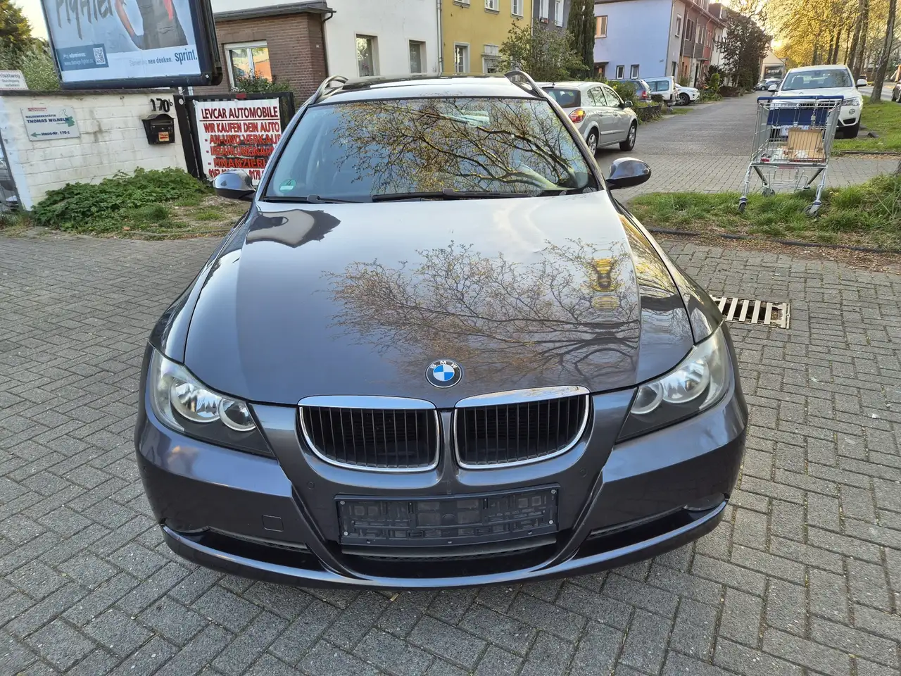BMW 320
