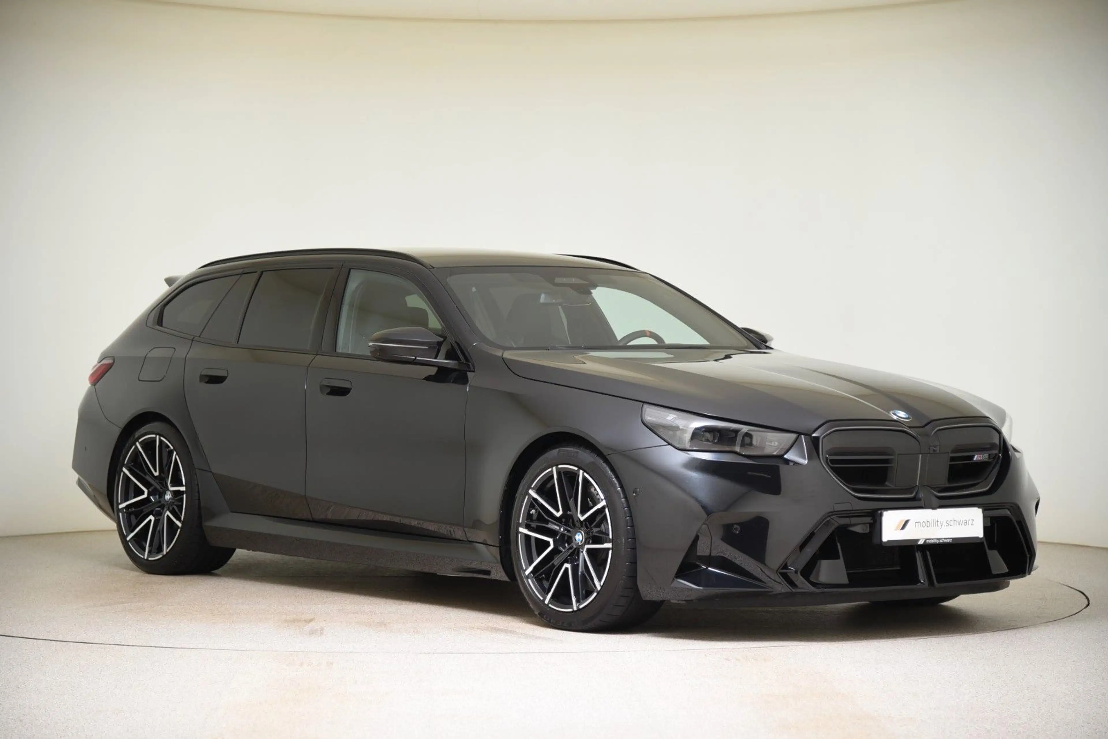 BMW M5 xDrive Touring ACC AHK Pano LED 360° DAB B&W — photo 4
