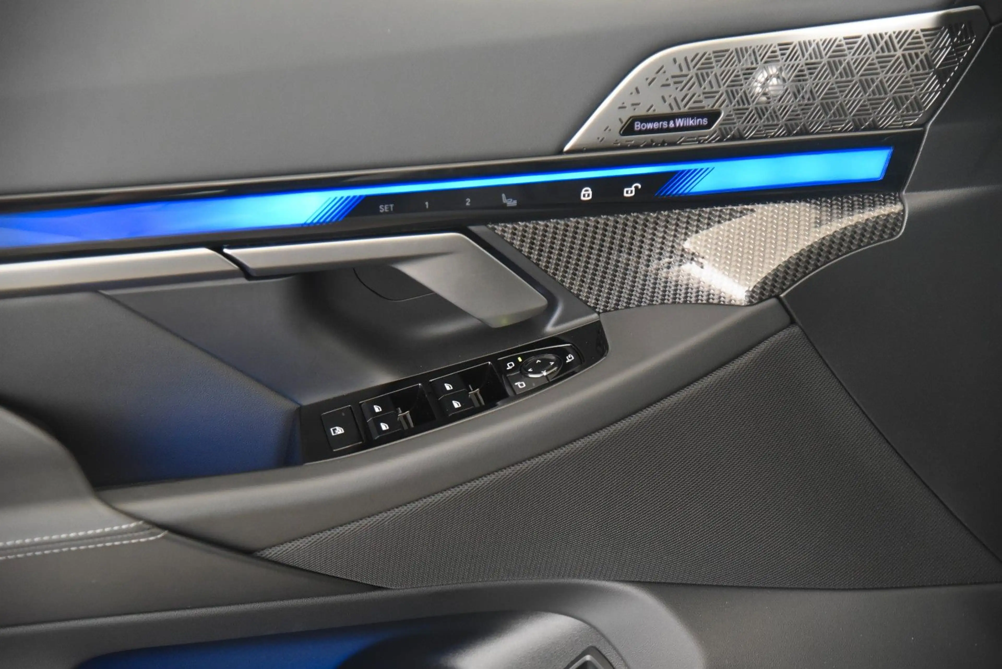 BMW M5 xDrive Touring ACC AHK Pano LED 360° DAB B&W — photo 19