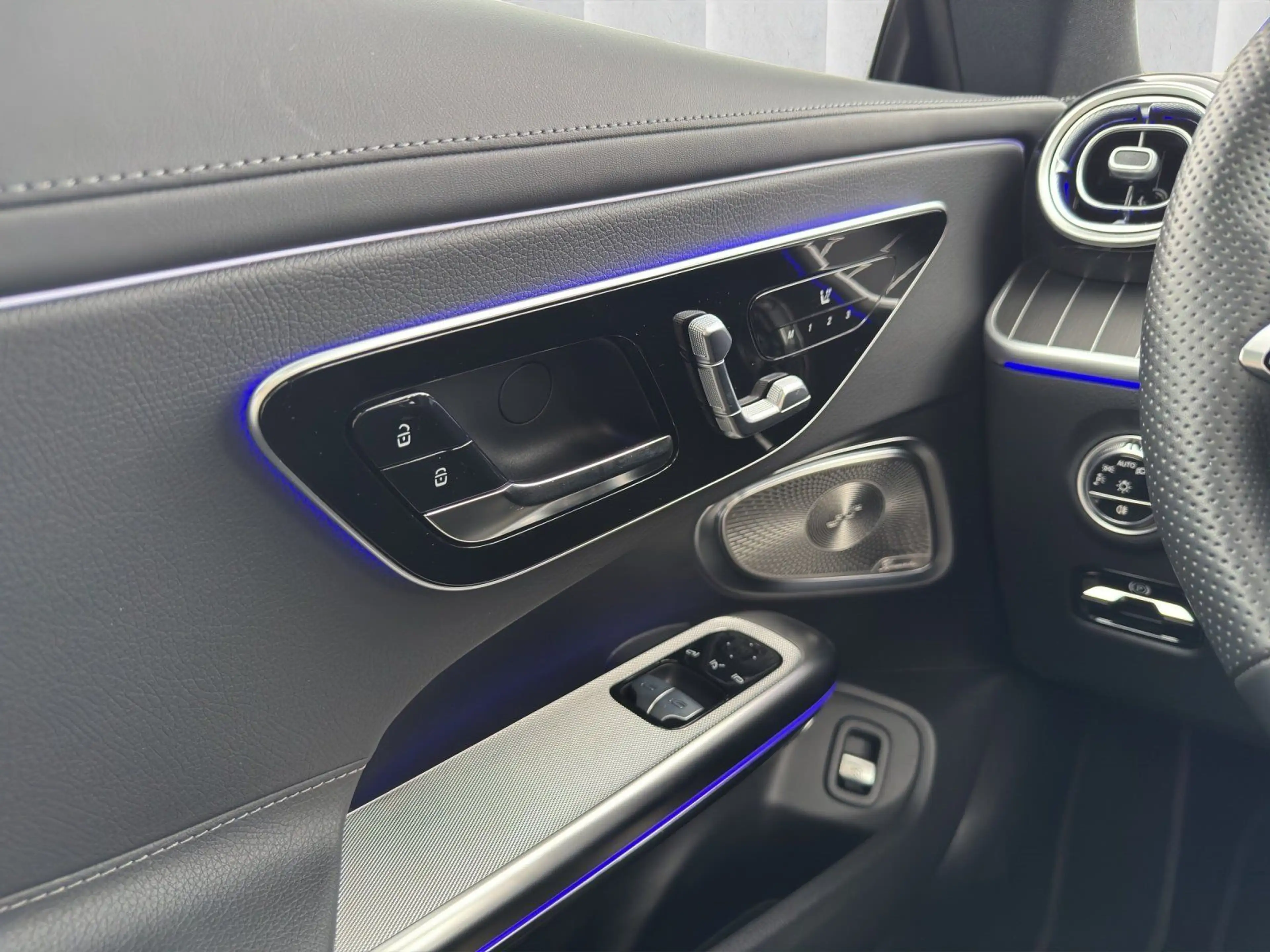 Mercedes-Benz CLE 300 AMG Premium+ 4M Night Pano Burm HUD DI-L — photo 12
