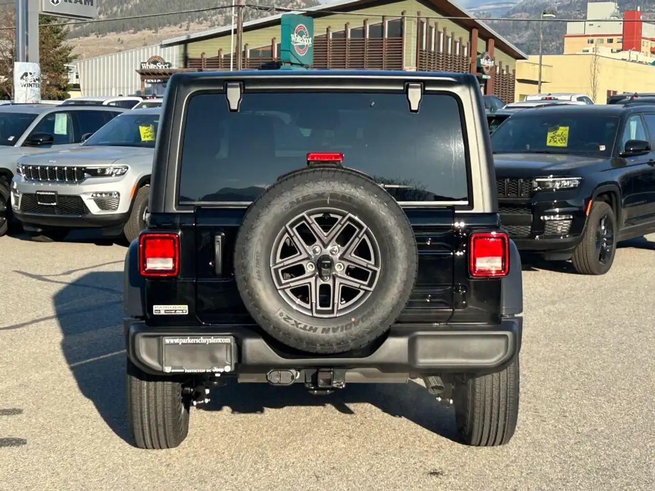 Jeep Wrangler снимка Jeep Wrangler