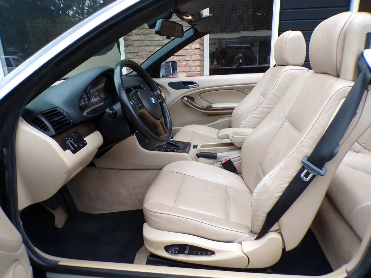 BMW 323 3-serie Cabrio 323Ci Executive Automaat / leder /, foto 4