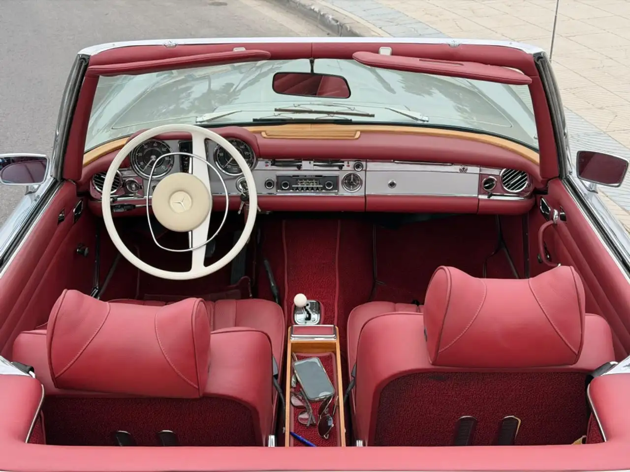 Mercedes-Benz SL 280 (113), foto 6