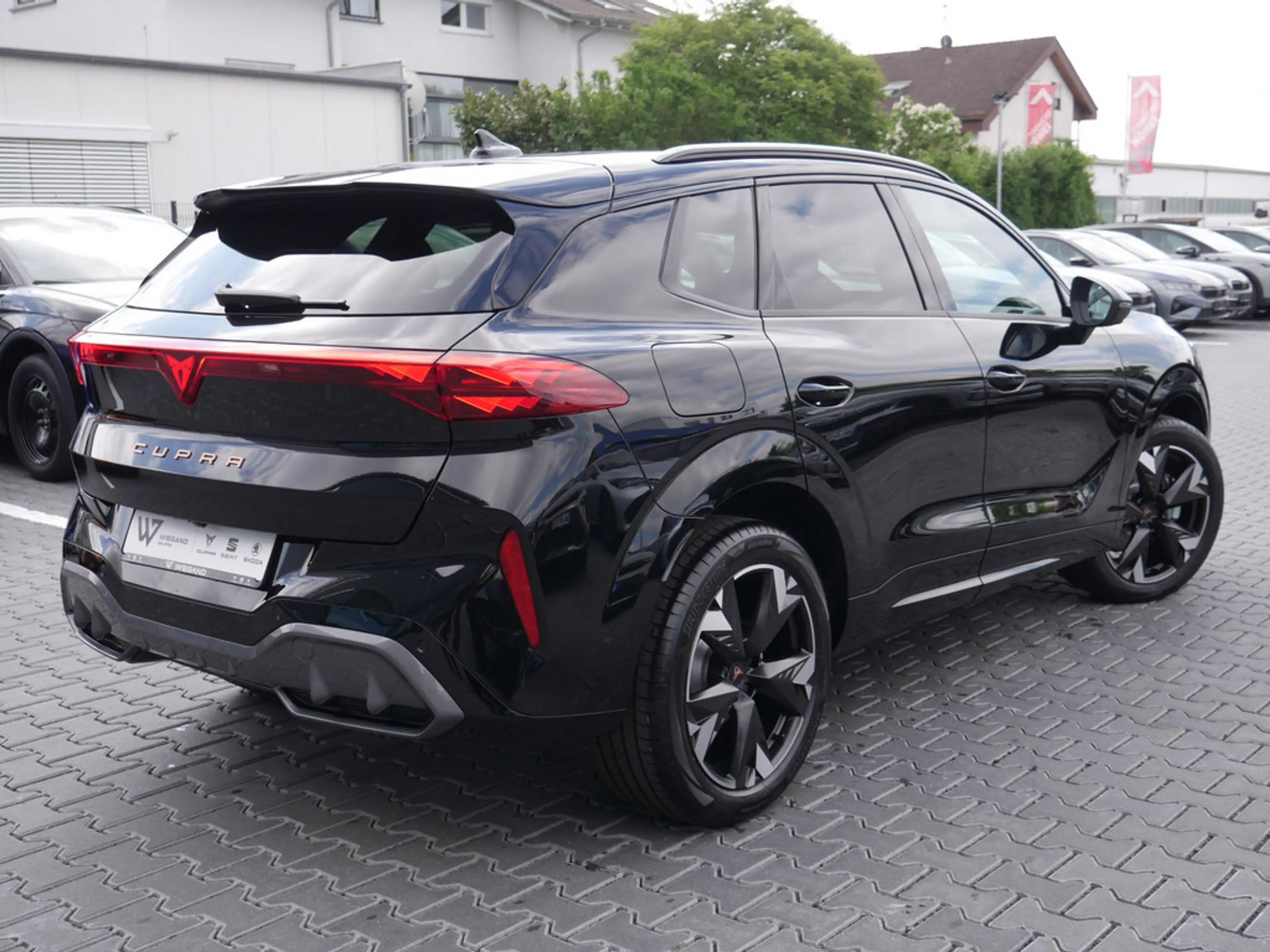 CUPRA Terramar TSI 1.5 e-Hybrid 360° NAVI 19"-LM — photo 4