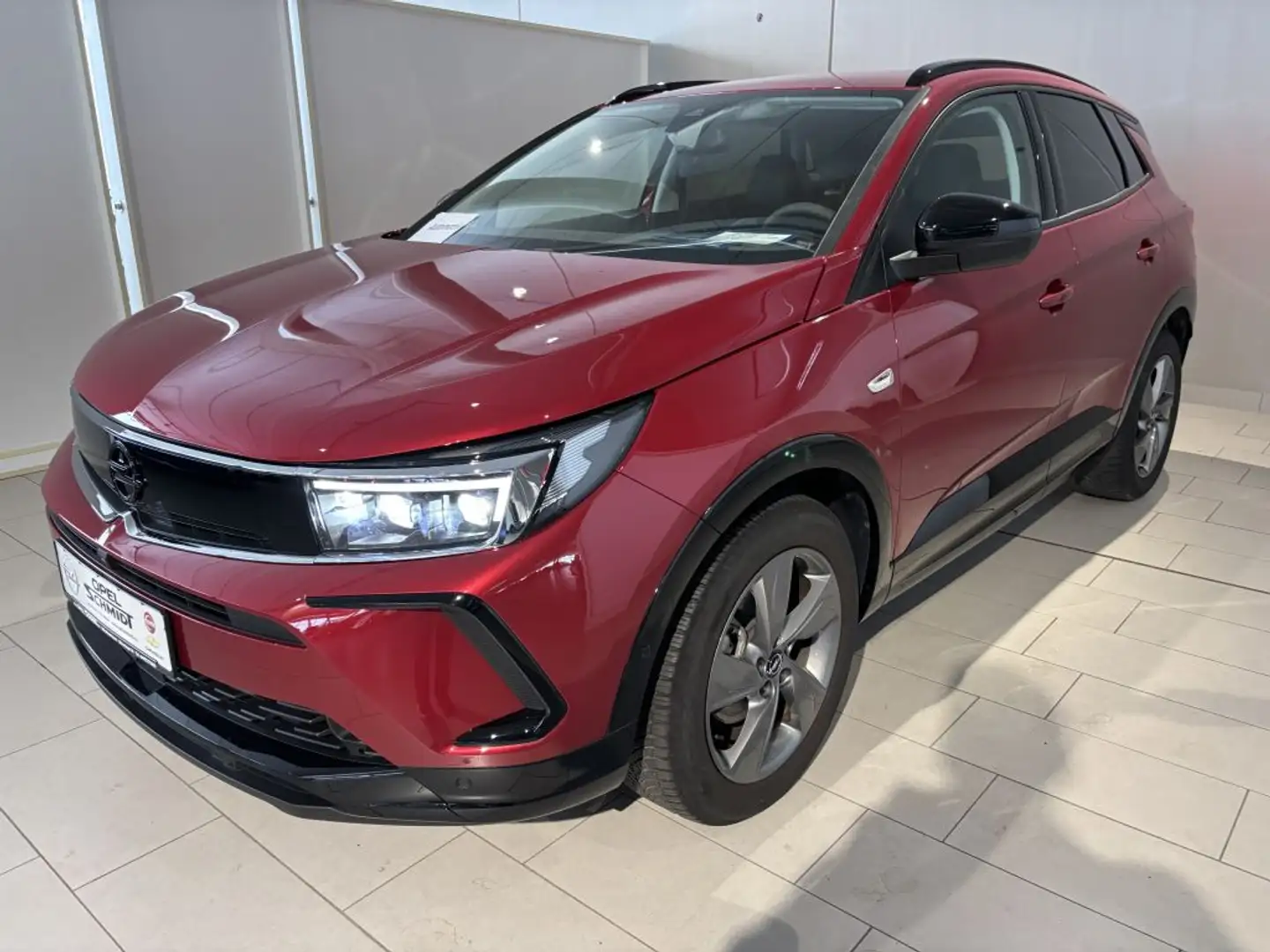 Opel Grandland 1.2 DI GS Rot - 1