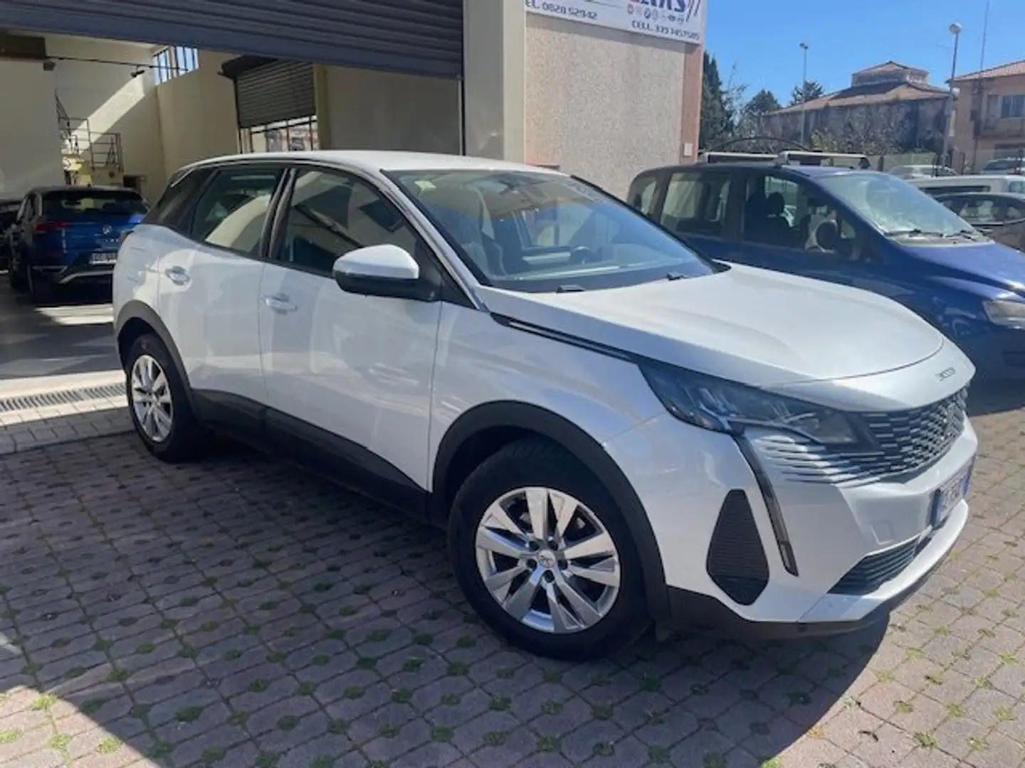 Peugeot 3008 3008 1.5 bluehdi Active Business s Bianco - 2