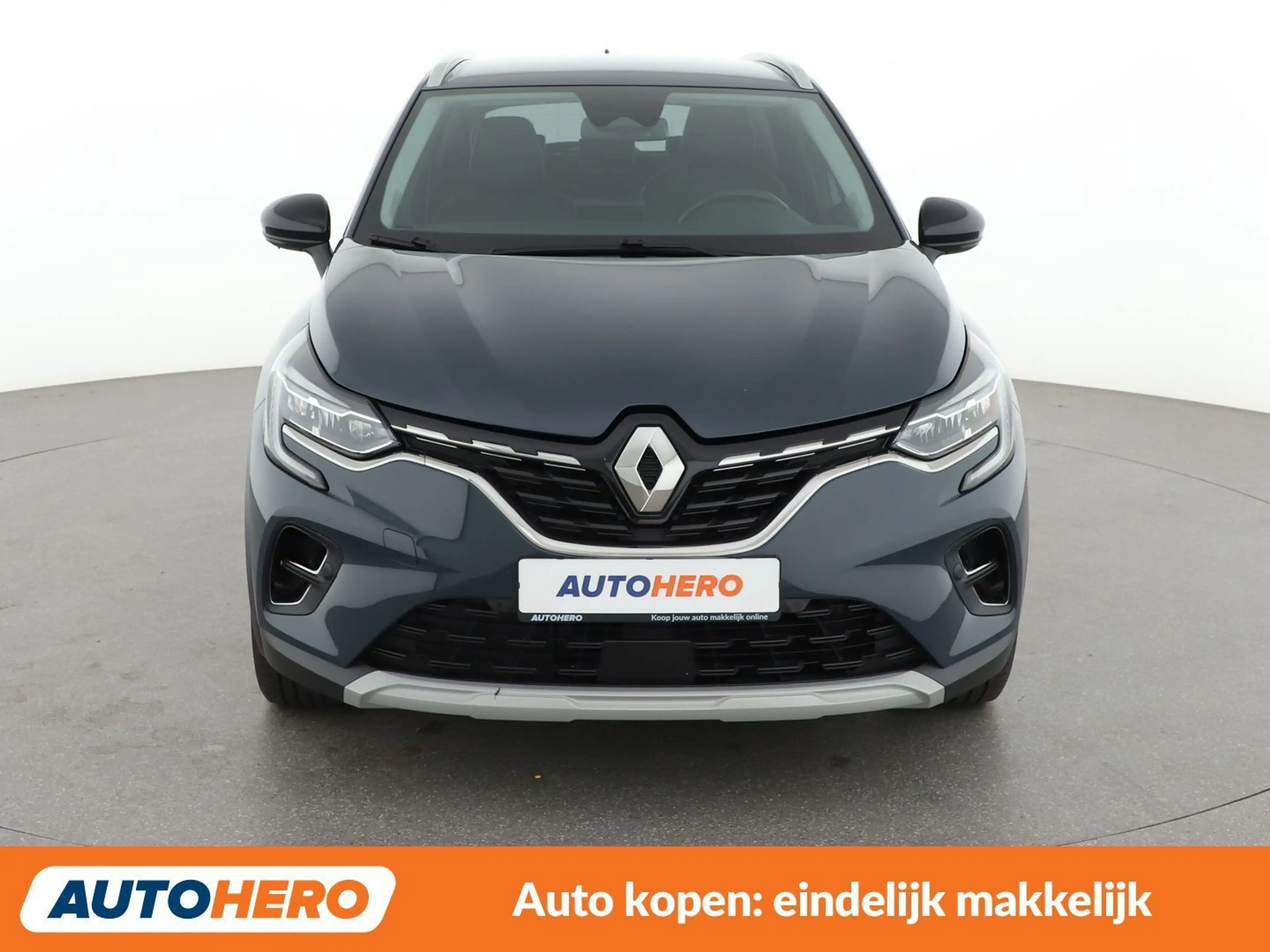 Renault Captur 1.6 Hybrid E-Tech Intens — photo 9