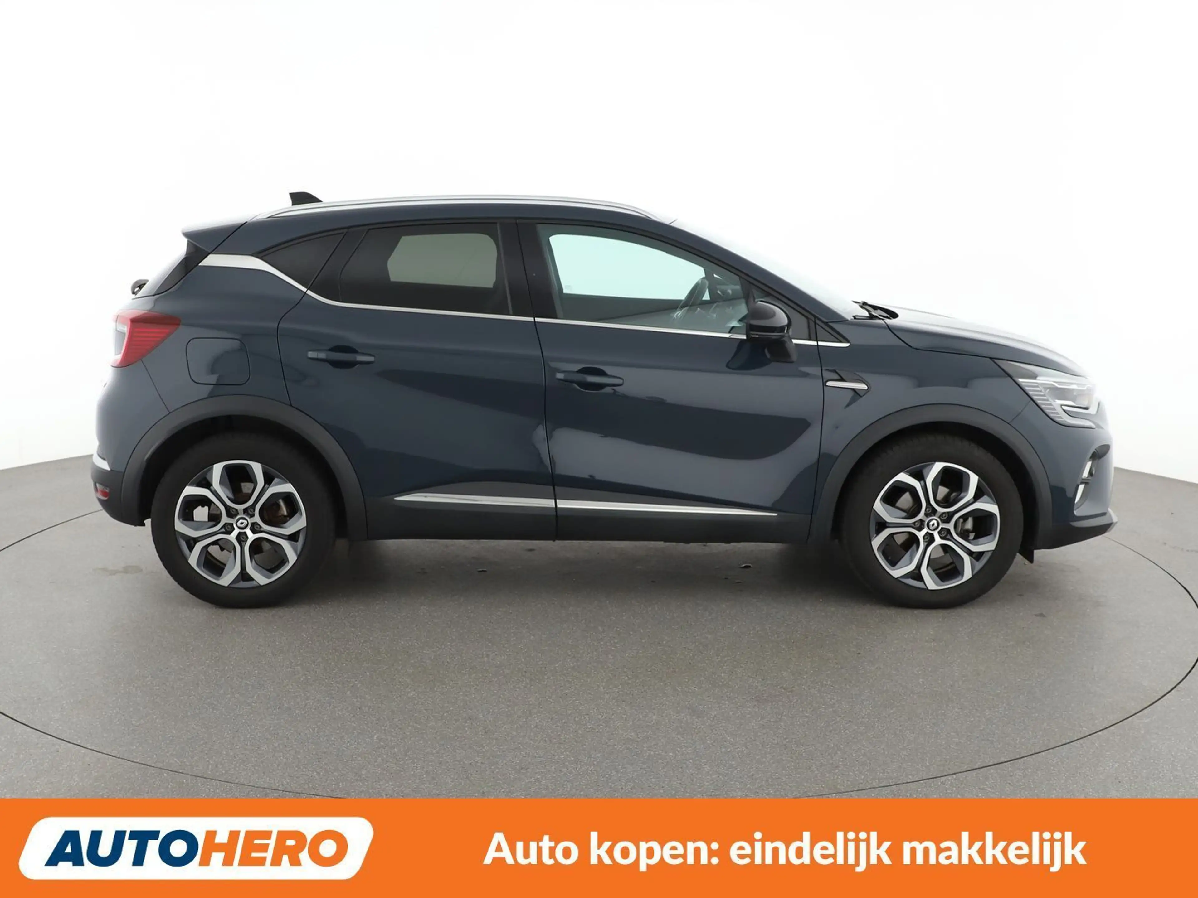 Renault Captur 1.6 Hybrid E-Tech Intens — photo 7