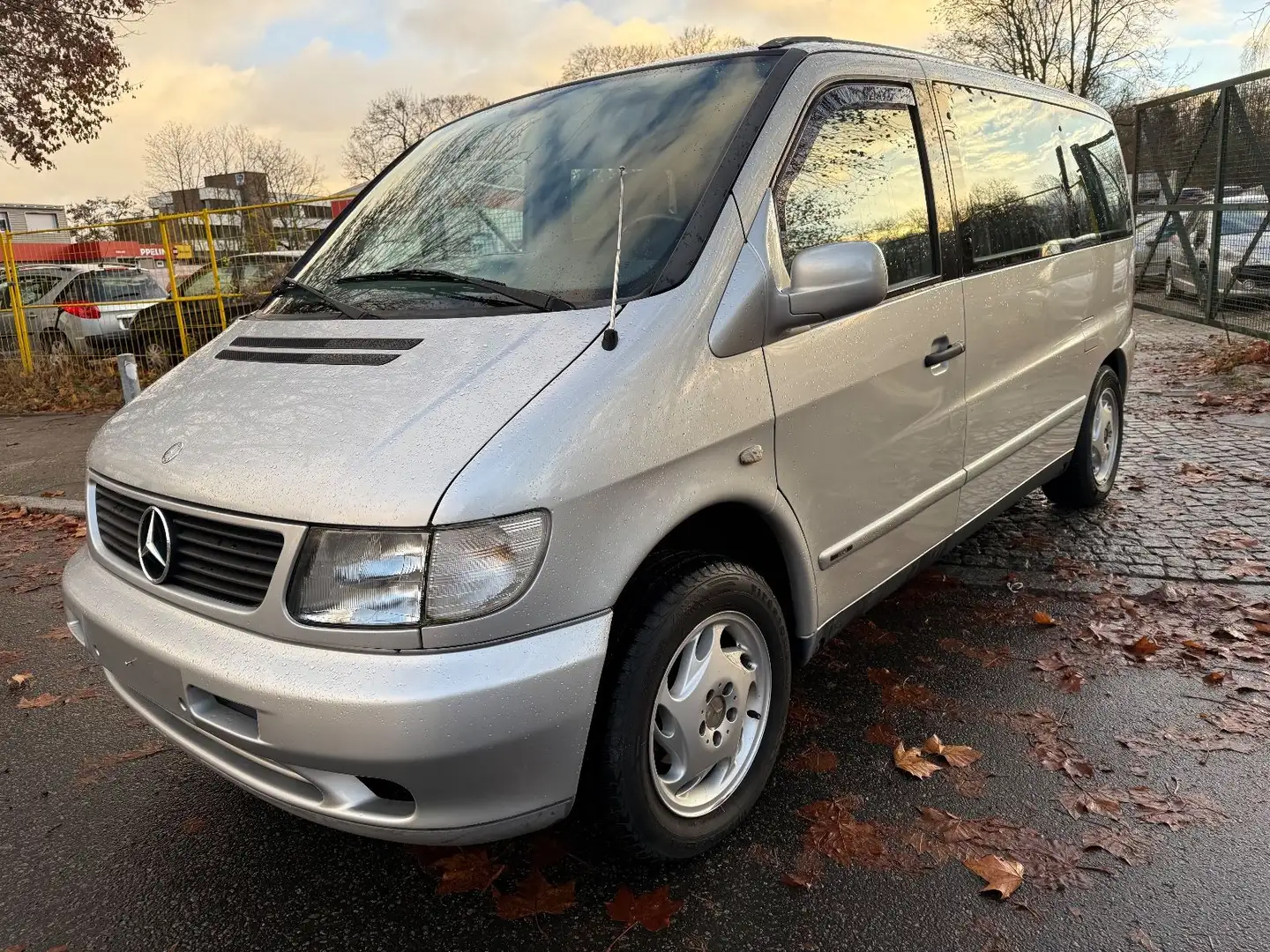 Mercedes-Benz V 230 Silber - 2