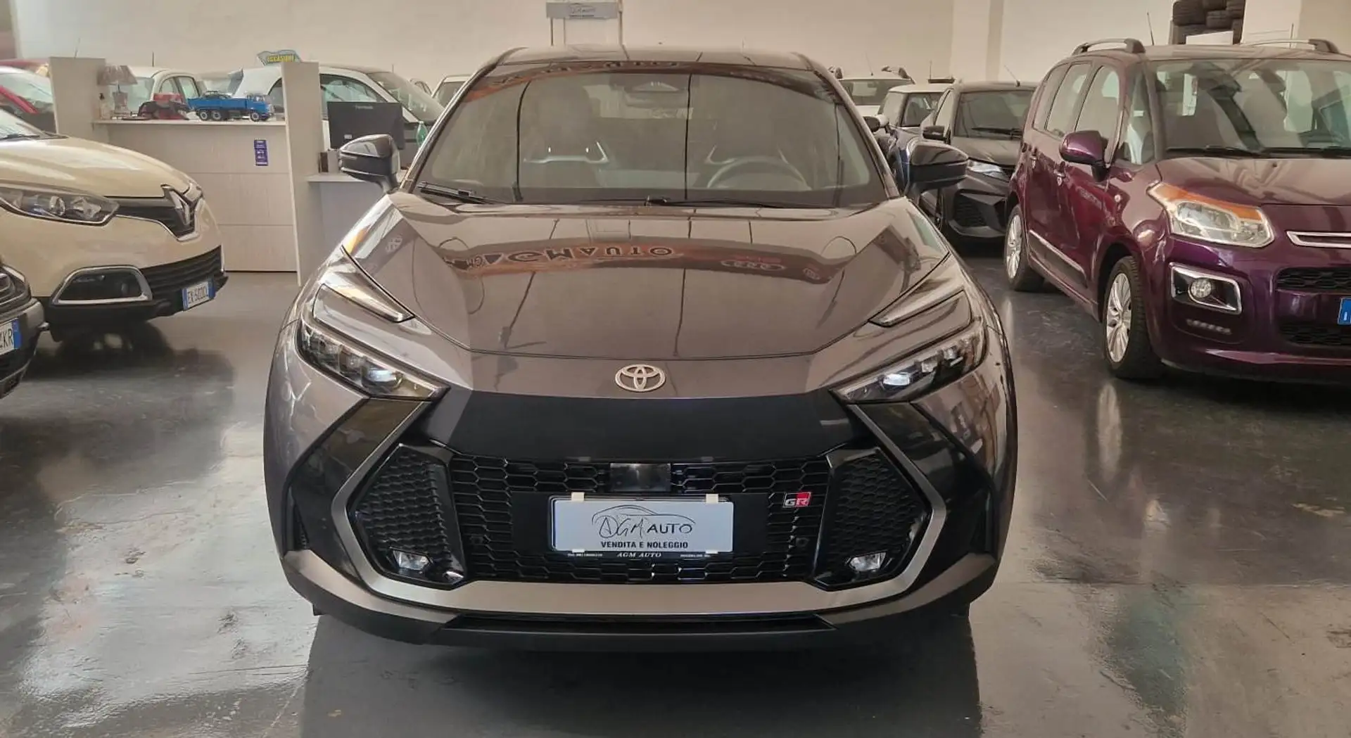 Toyota C-HR C-HR II 2.0 hv GR Sport awd e-cvt Grigio - 2