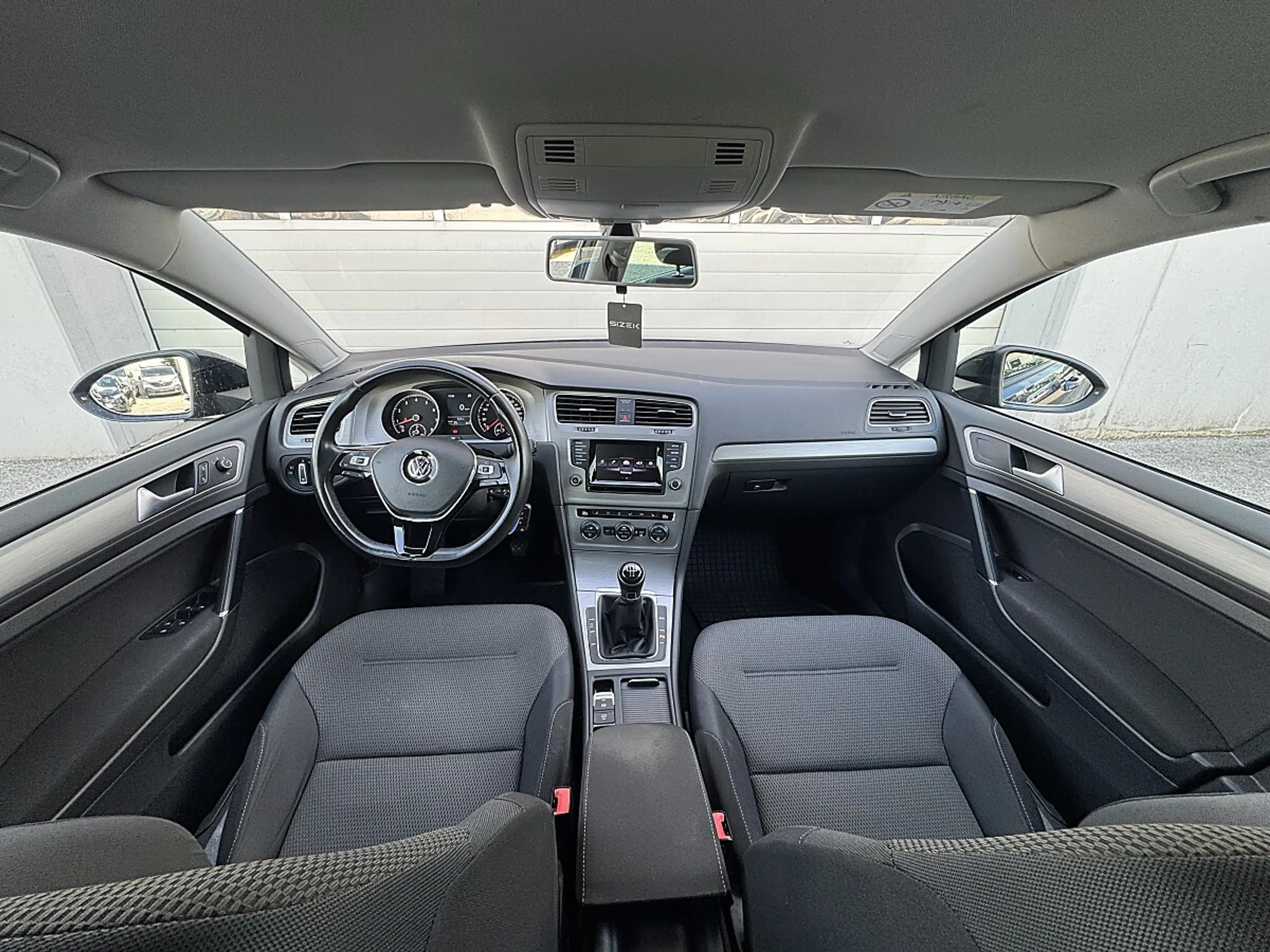 Volkswagen Golf R abbit 1,2 BMT TSI — photo 10