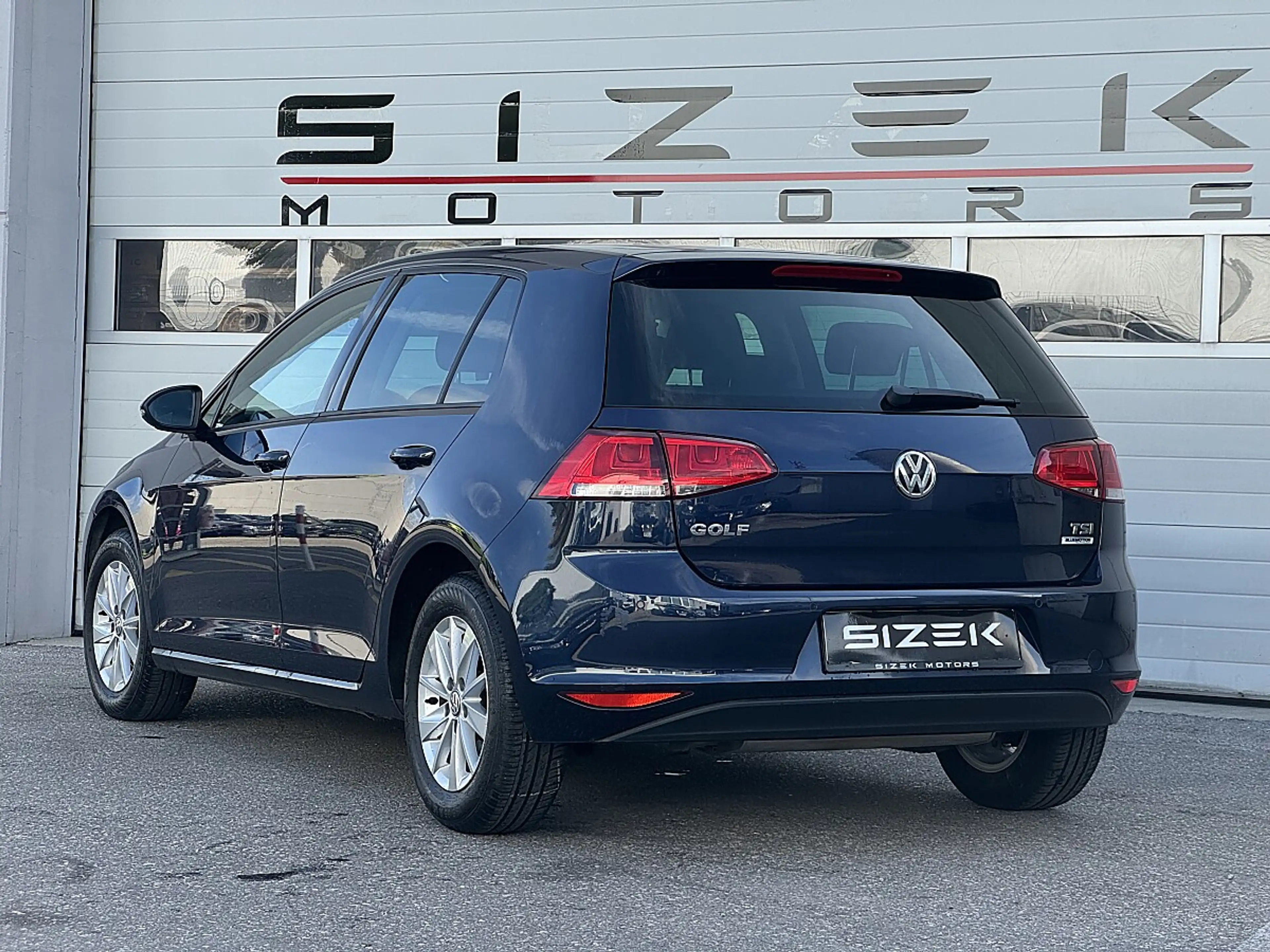 Volkswagen Golf R abbit 1,2 BMT TSI — photo 3