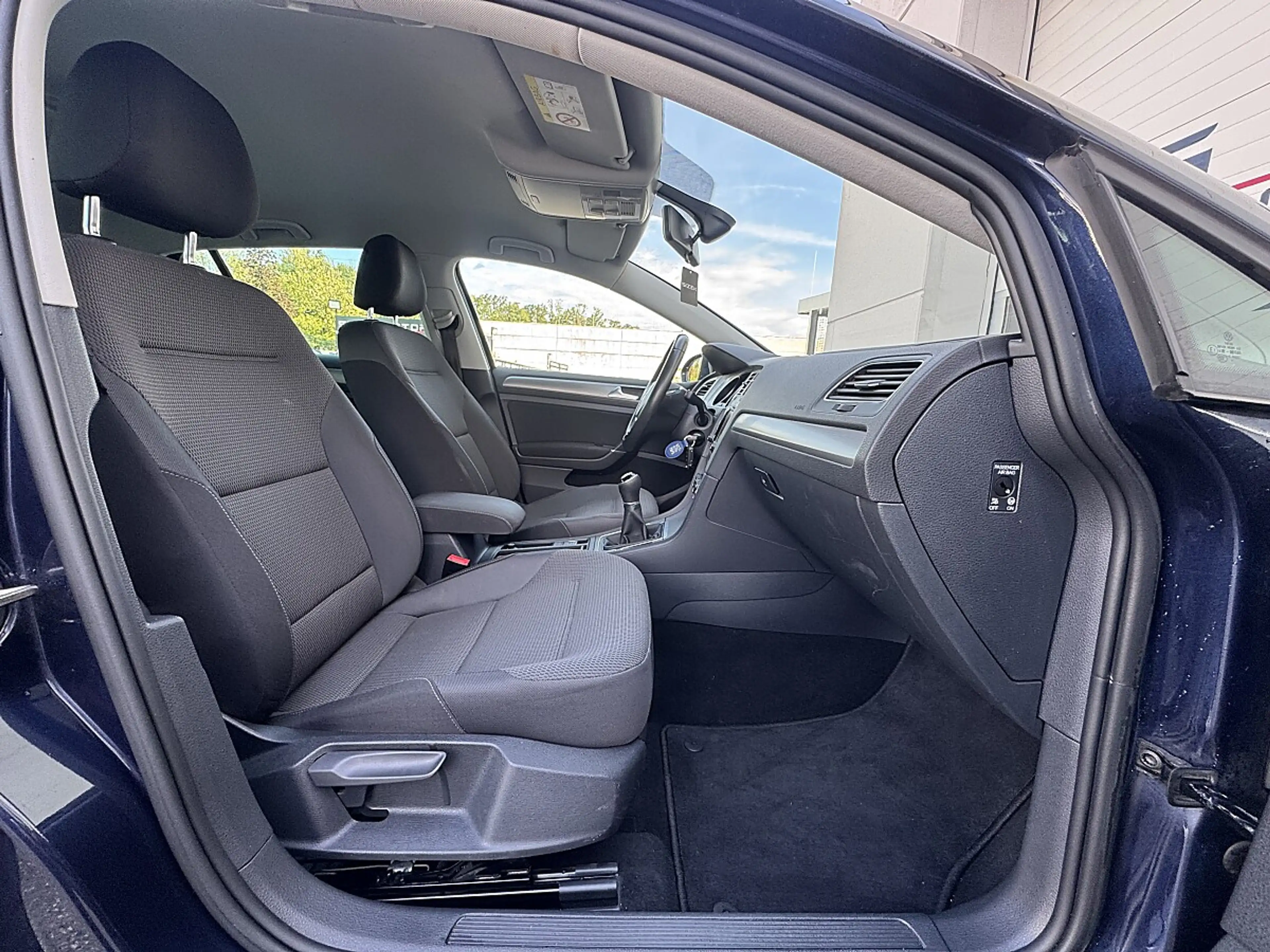 Volkswagen Golf R abbit 1,2 BMT TSI — photo 12