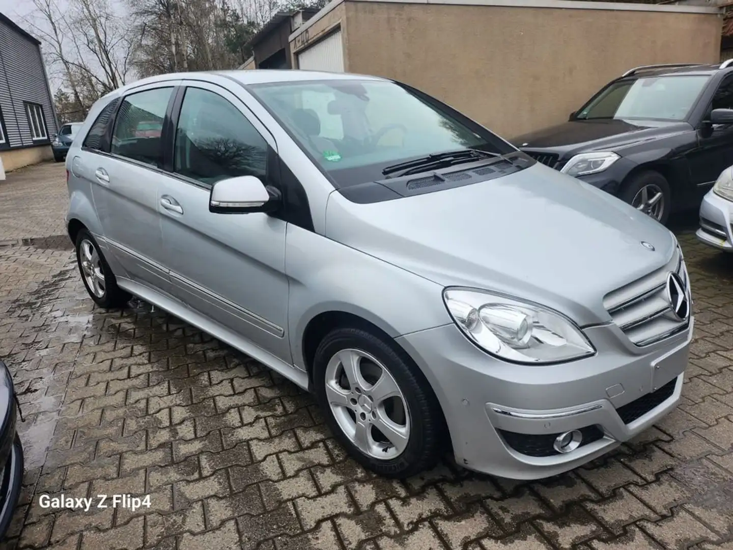 Mercedes-Benz B 200 AT Rentner Scheckheft u-frei PDC Tempo Klima 2.Hd Grau - 1