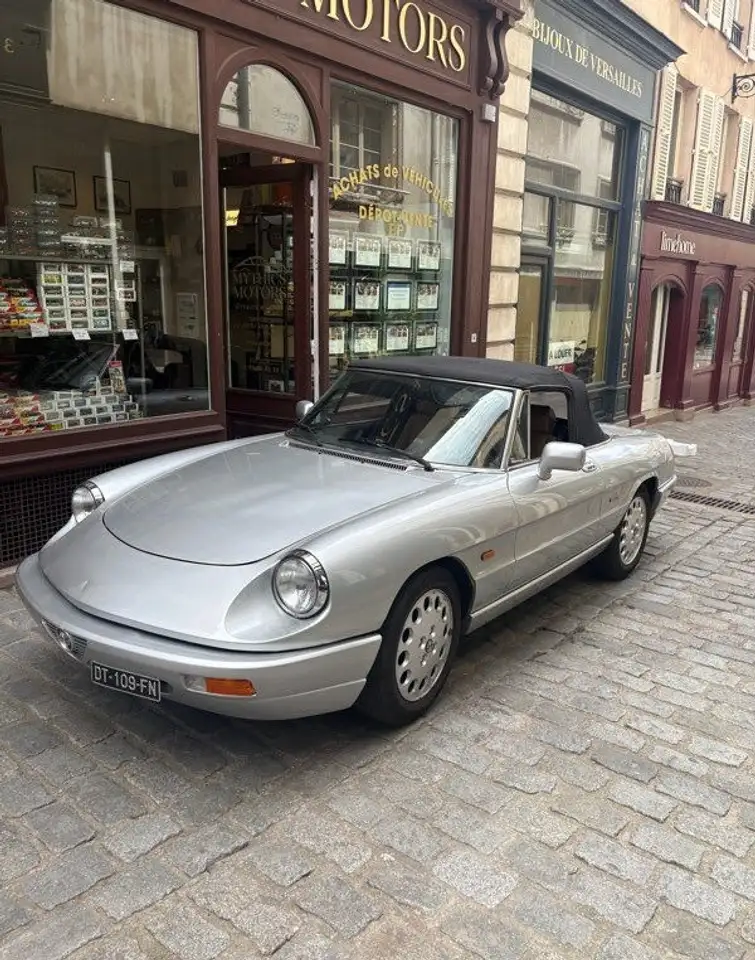 Alfa Romeo Spider 2.0 l série 4 injection direction assisté, foto 1
