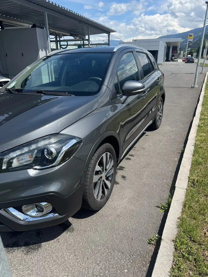 Suzuki SX4 S-Cross SX4 S-Cross 1,4 DITC 4WD flash flash Grau - 1