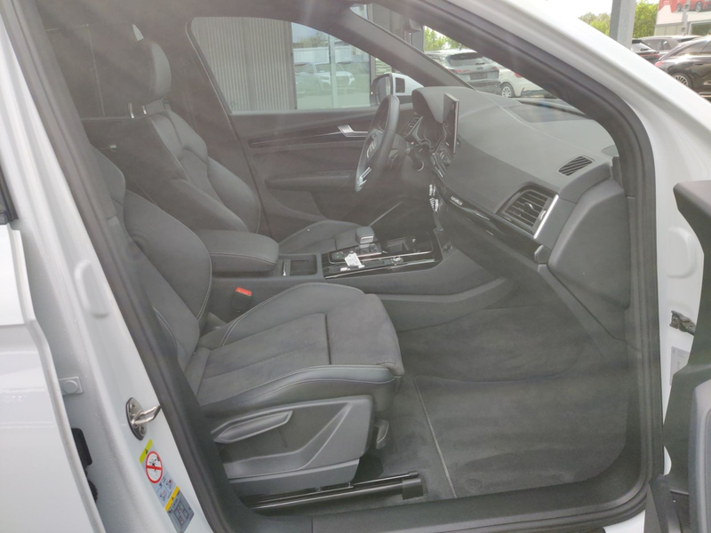 Audi Q5 40 TDI q. S-Tronic S-Line, AHK, Matrix-LED, R — photo 15