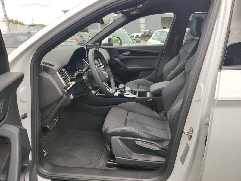 Audi Q5 40 TDI q. S-Tronic S-Line, AHK, Matrix-LED, R — photo 9