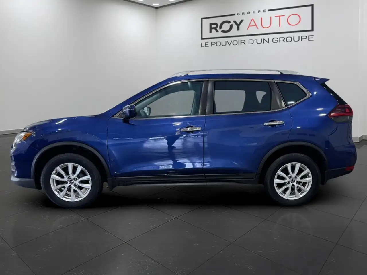Nissan Rogue fotografie Nissan Rogue