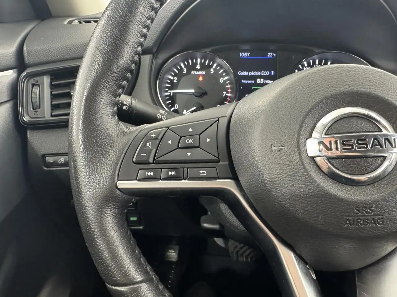 Nissan Rogue fotografie Nissan Rogue