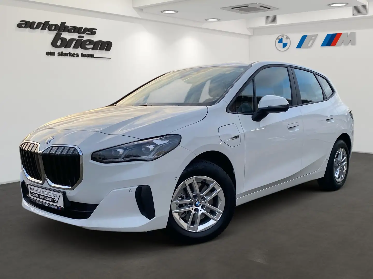 BMW 225 e xDrive Active Tourer DAB LED Komfortzg. White - 1