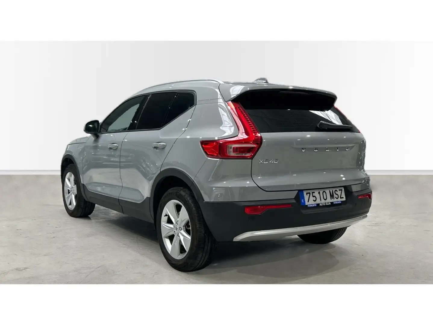 Volvo XC40 B3 Core Aut. Gris - 2