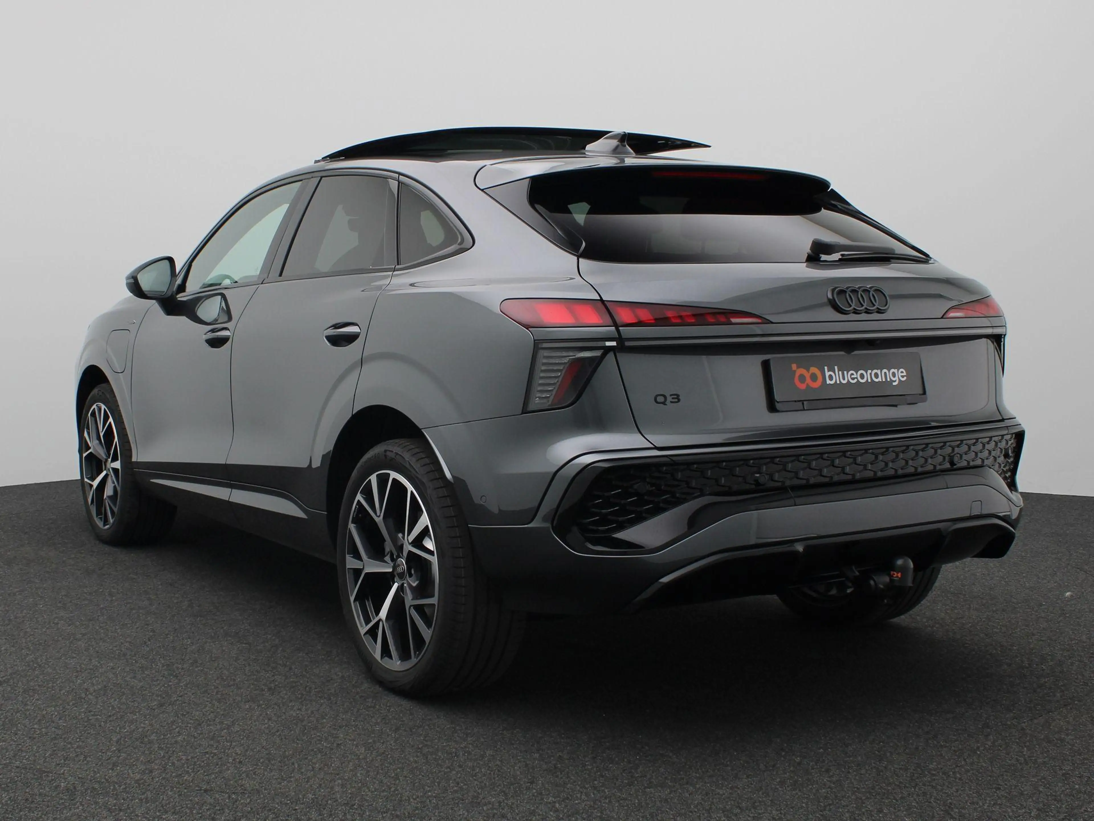 Audi Q3 Sportback 1.5 e-hybrid S edition 272PK S-Tronic SO — photo 10