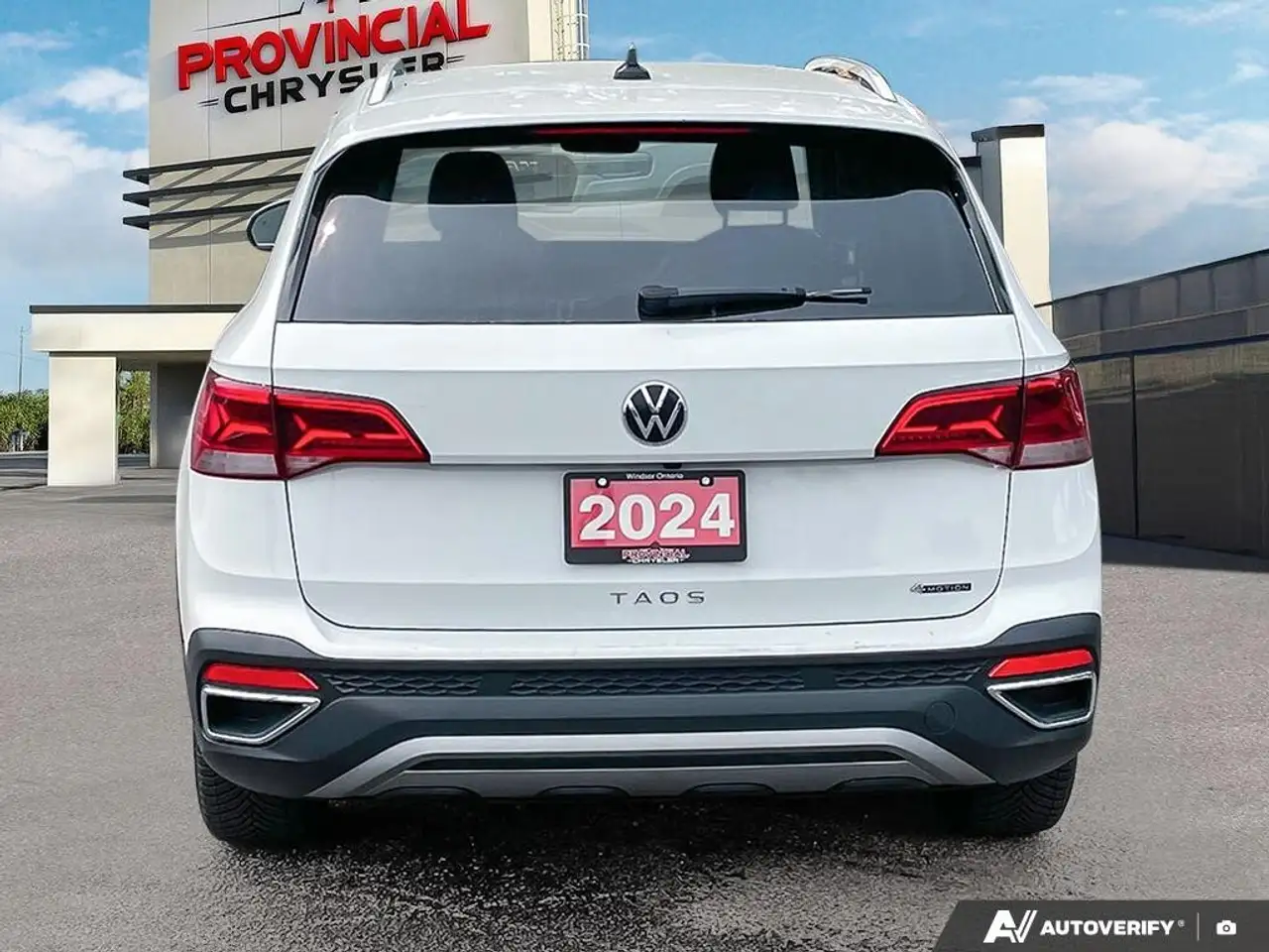 Volkswagen Taos photo Volkswagen Taos