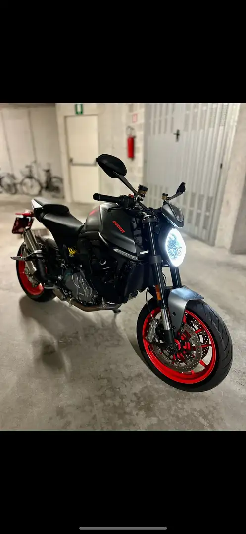 Ducati Monster 937 Monster+ Grigio - 1